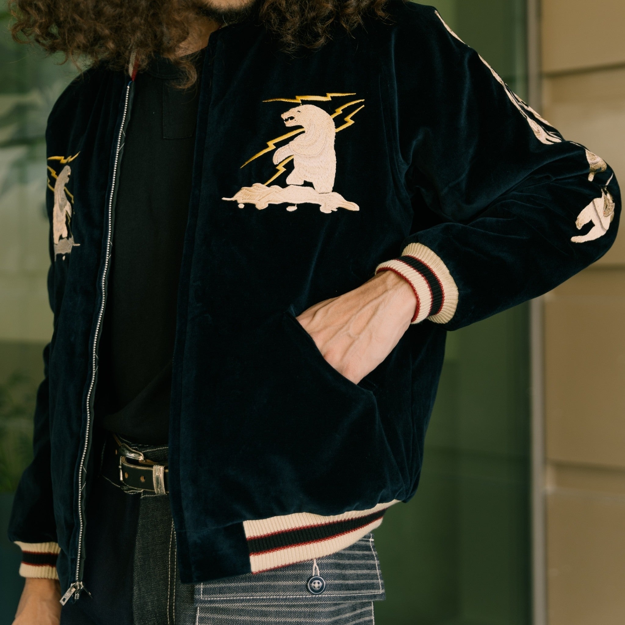 TT15544-128 LATE 1950S STYLE VELVETEEN SOUVENIR JACKET MOUNTAIN GOAT × ALASKAN FLAG - NAVY/BLACK