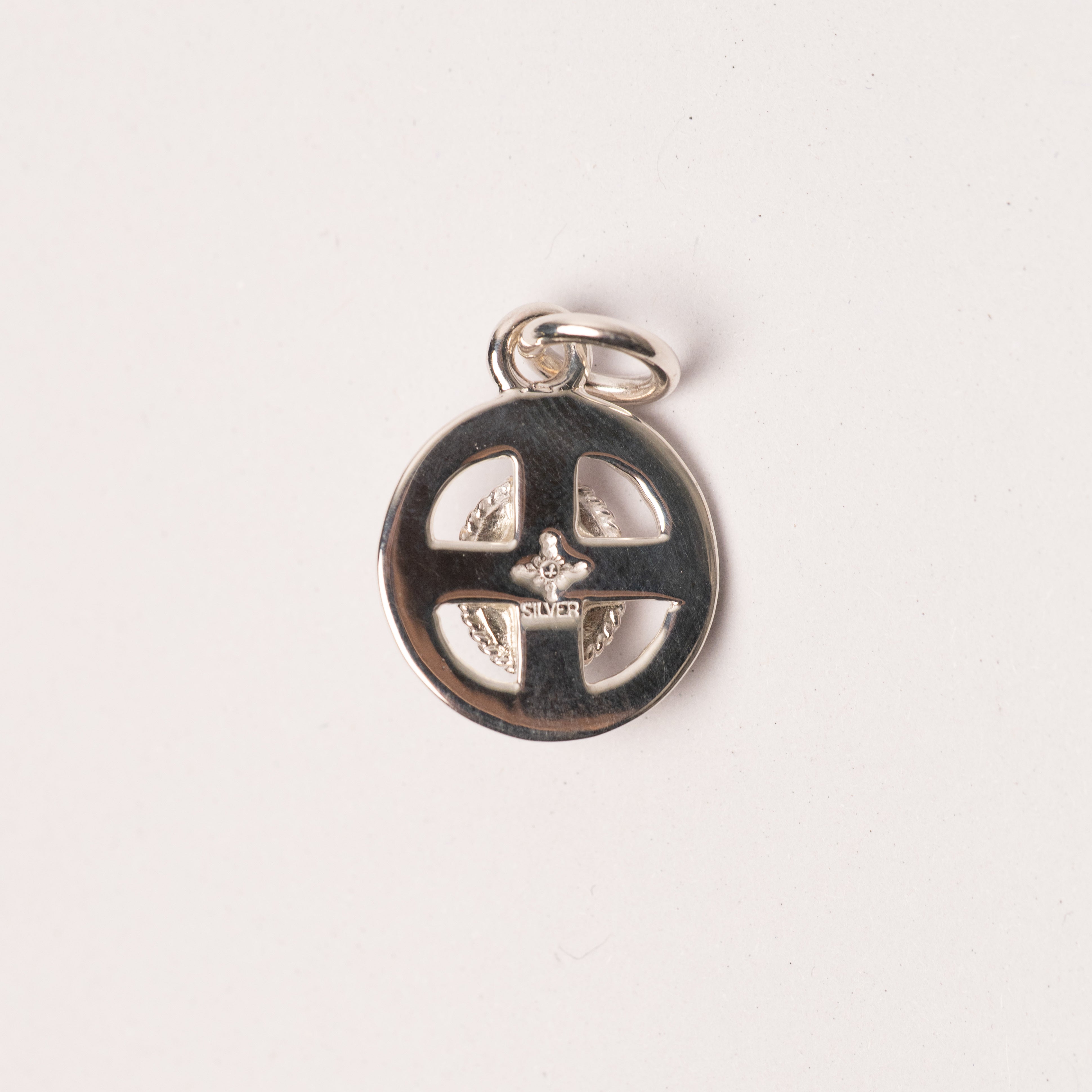 P-079 Medicine wheel metal with black star