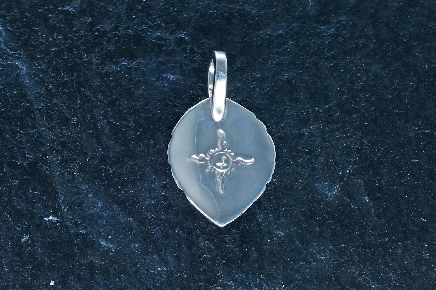 P266L HEART FEATHER - WHITE