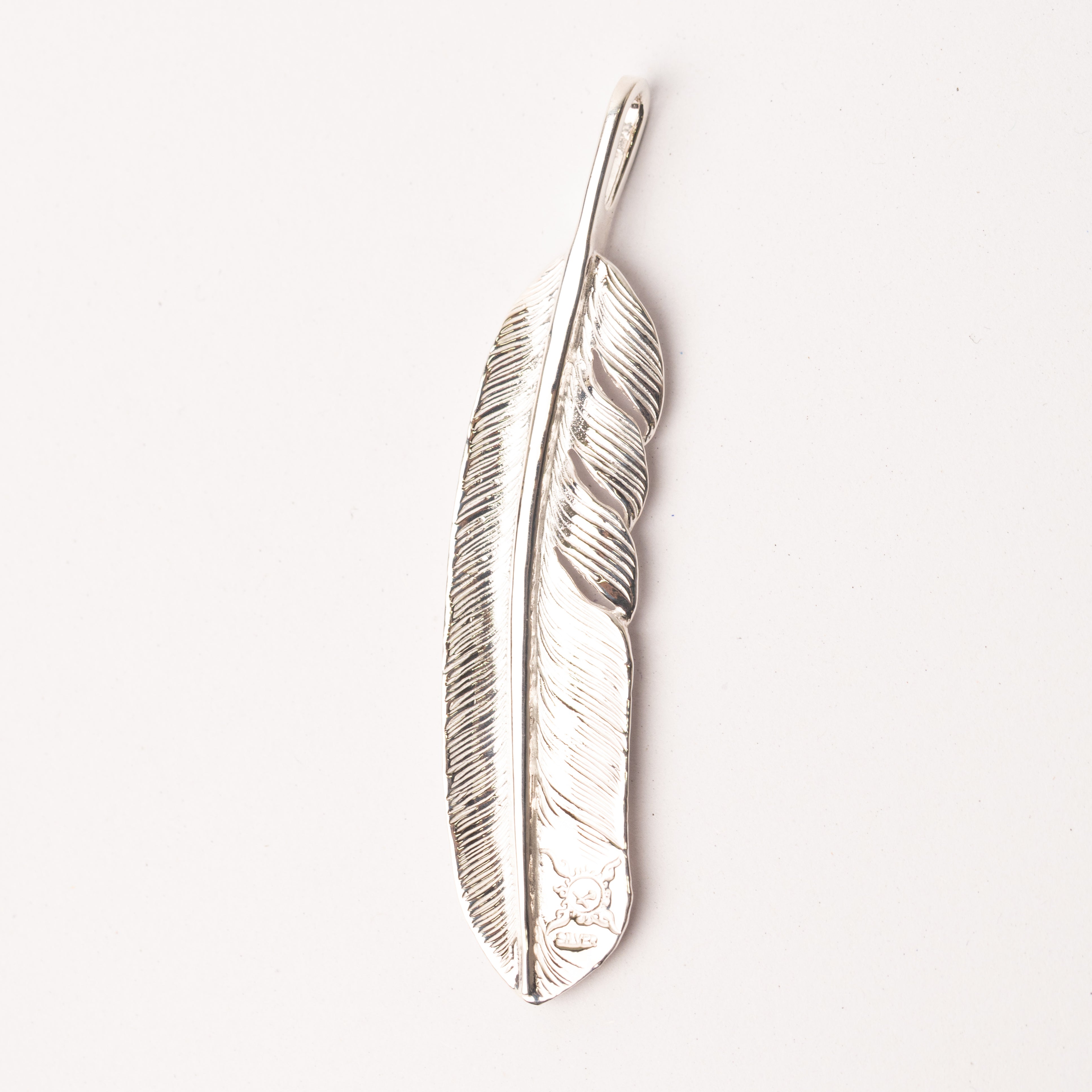 P-391L K18 Feather with Watermark Mark (L)