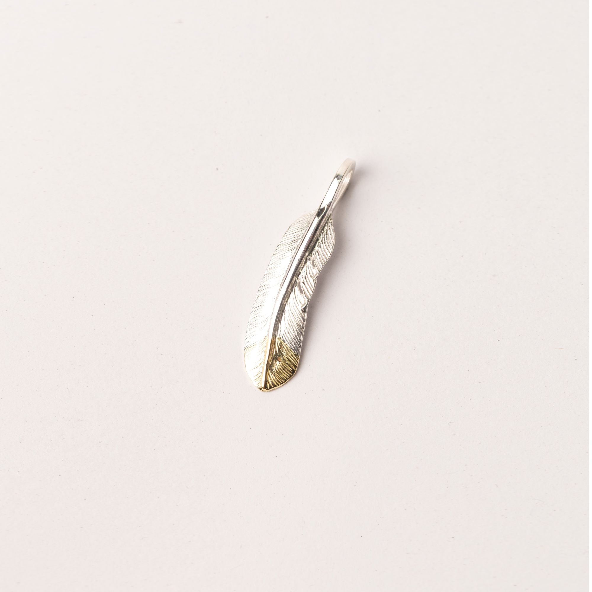 P-500R Gold-tipped Feather (S)