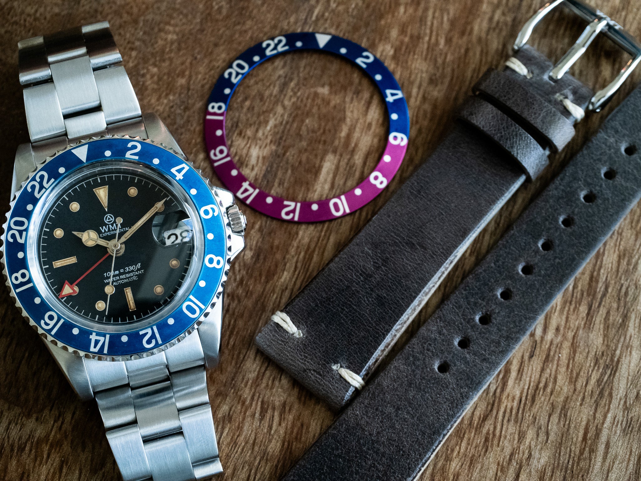 Sanford MKII - Interchangeable Bezel / Fuchsia & BlueBerry Bezel / Aged Edition / Metal Bracelet + Leather Strap Set