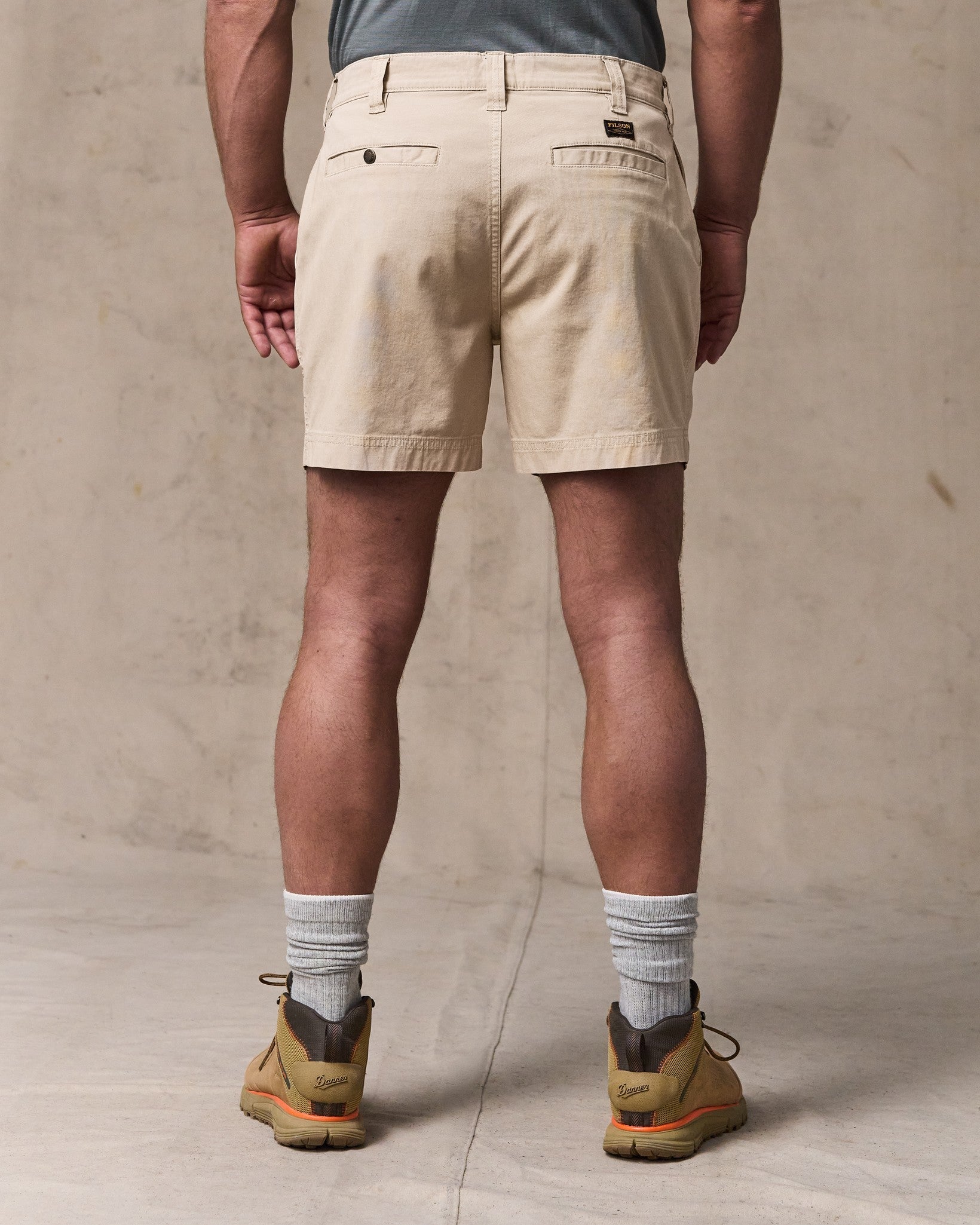 GRANITE MOUNTAIN 6" SHORTS - BUCK TAN