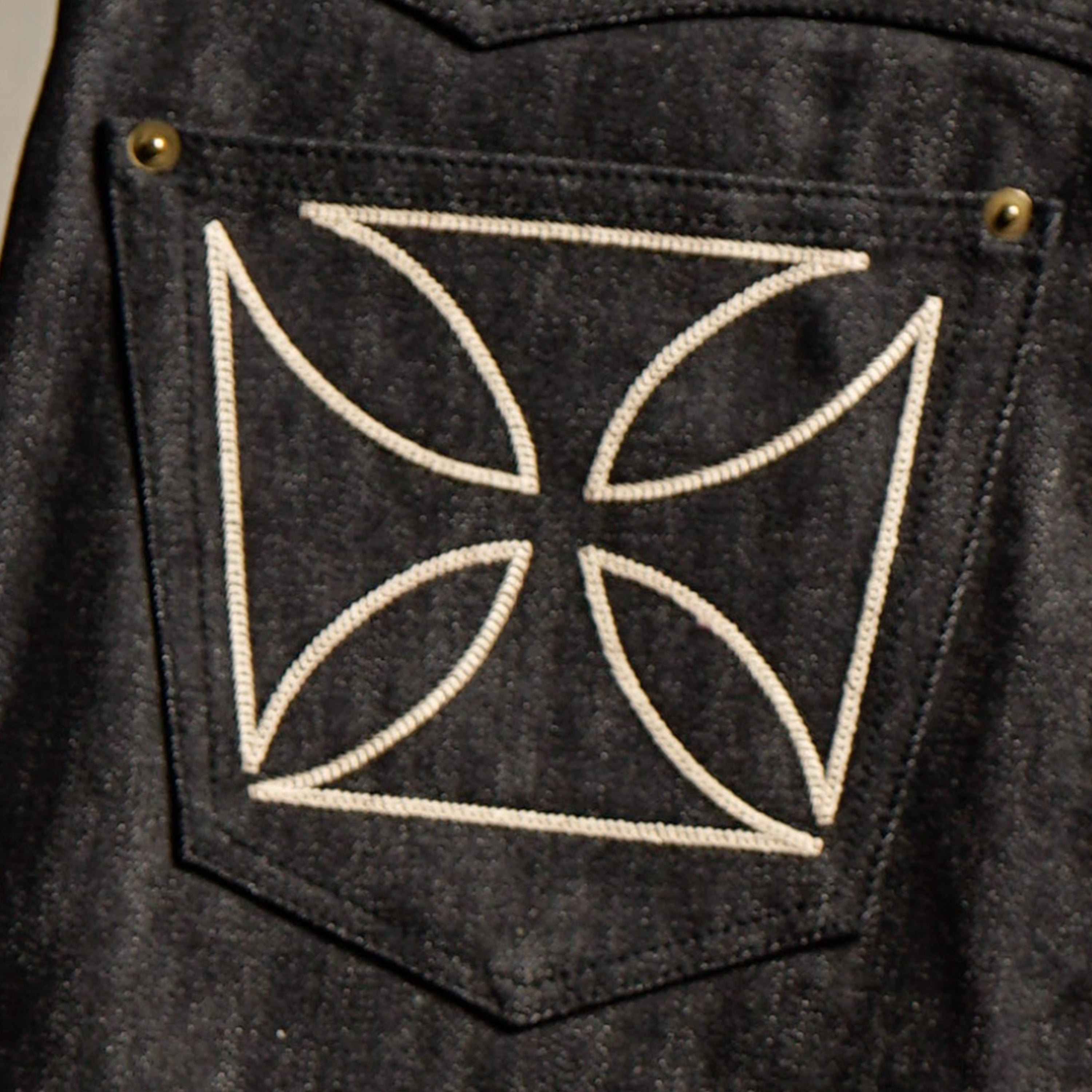 THUG - DENIM SHORTS IRON CROSS - INDIGOxIVORY