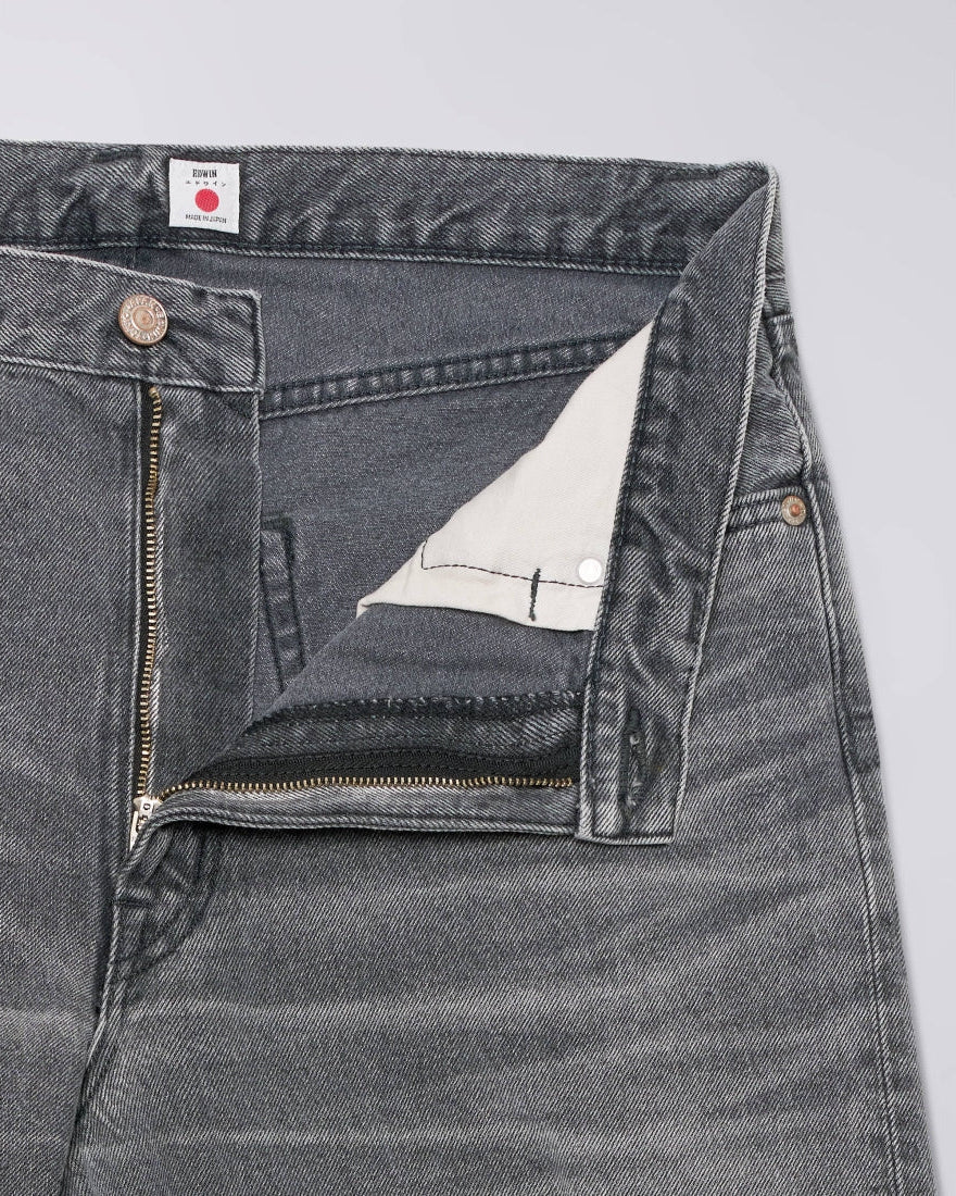 EU104Z-402 LOOSE FIT - BLACK LIGHT USED