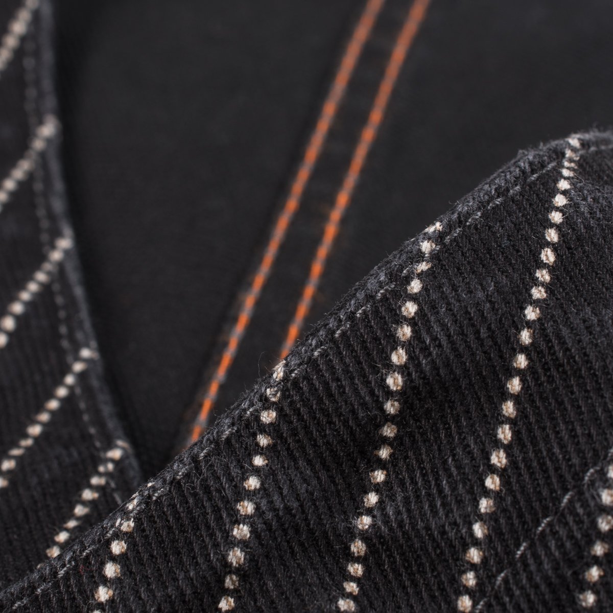 IHV-02 - BLACK WABASH