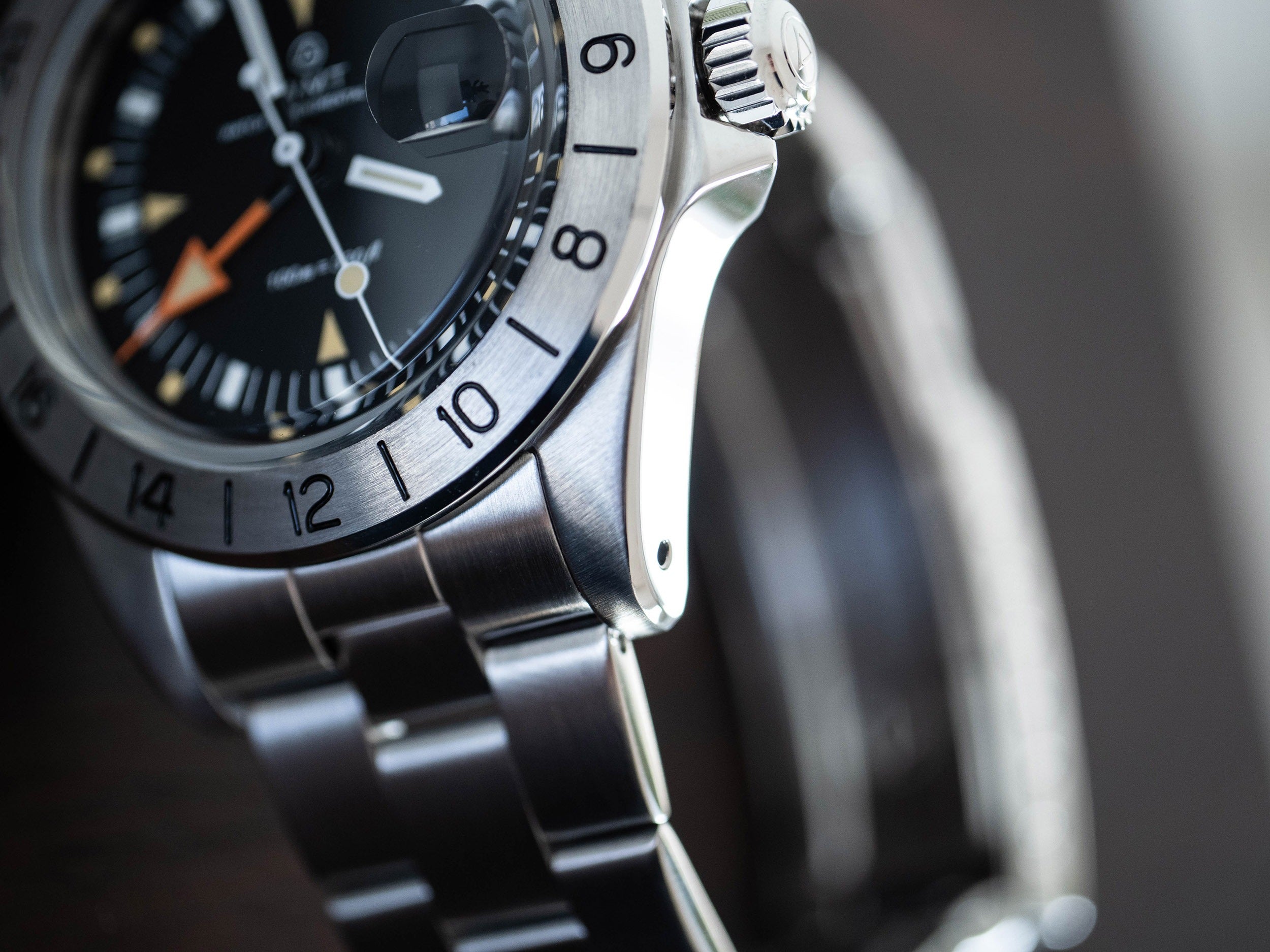 EMBER MKII - BLACK DIAL