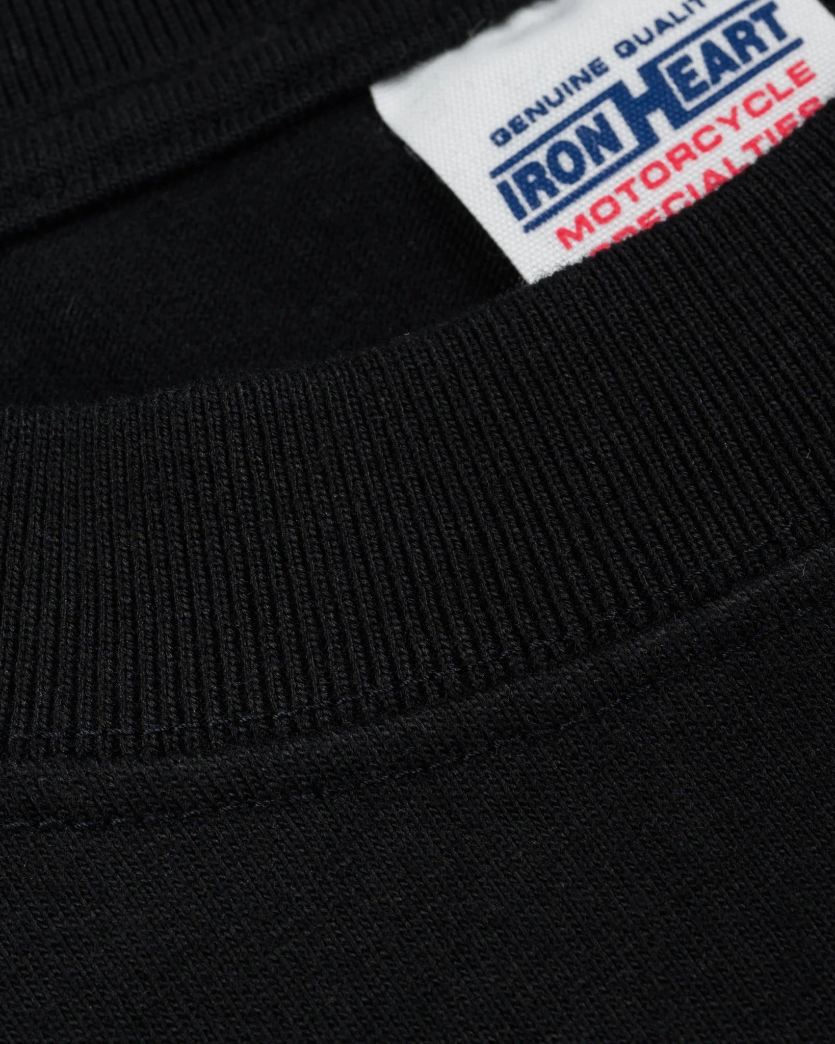 IHT-2603-BLK 7.5OZ PRINTED LOOPWHEEL CREW NECK T-SHIRT - BLACK