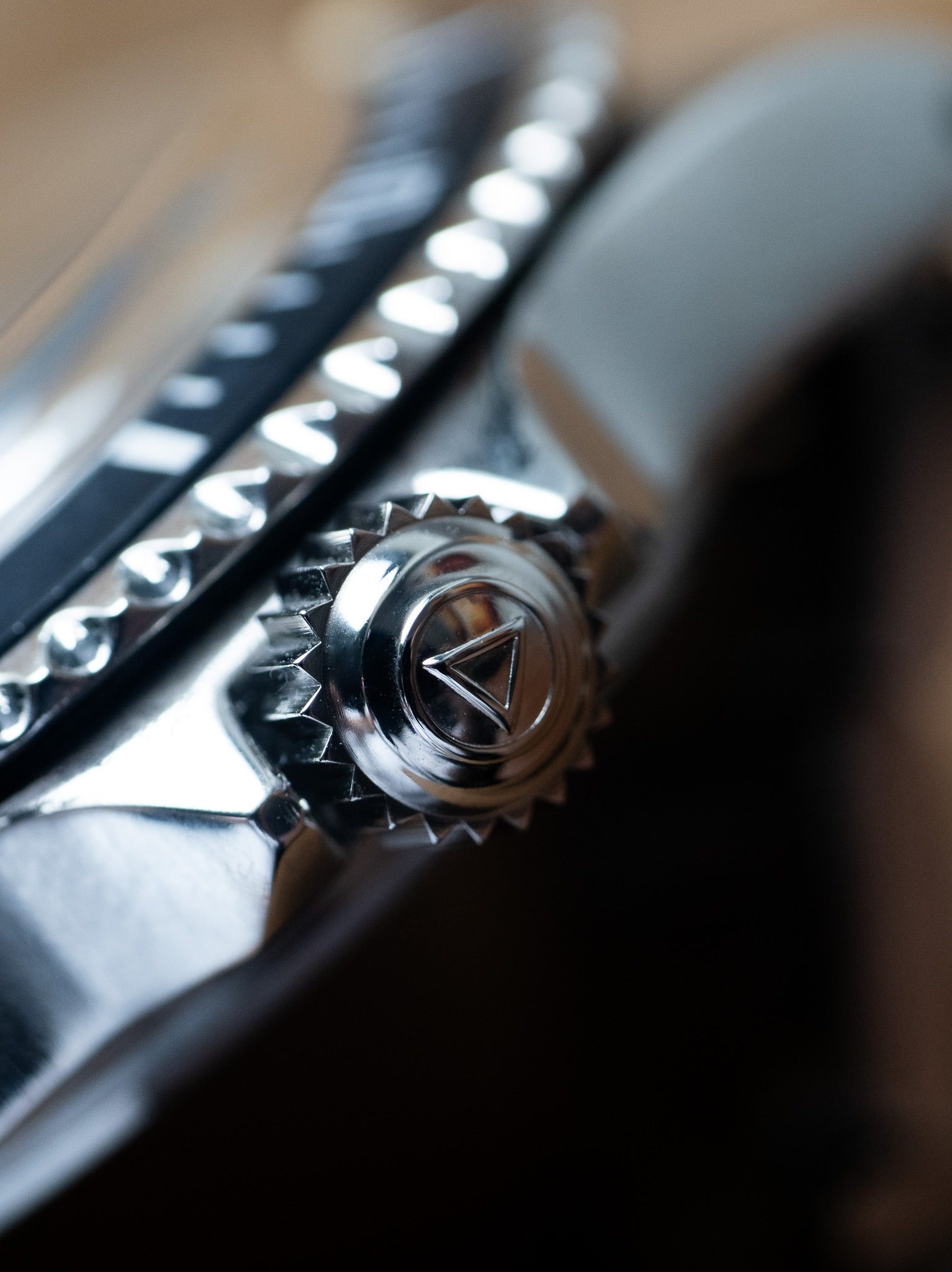 ROYAL MARINE - BLACK DIAL / HEAVY AGED EDITION