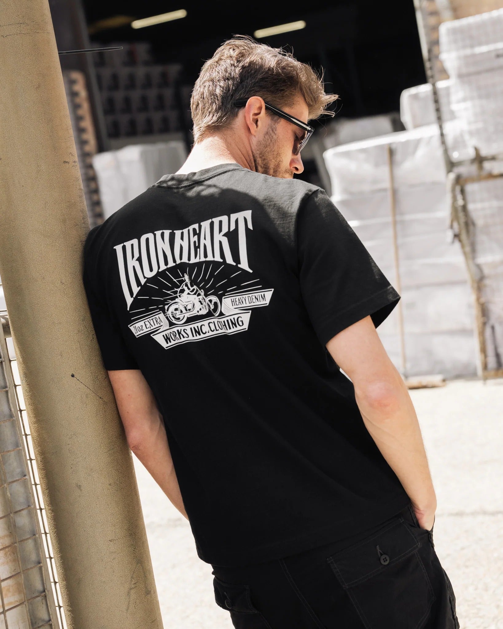 IHT-2601-BLK 7.5OZ PRINTED LOOPWHEEL CREW NECK T-SHIRT - BLACK