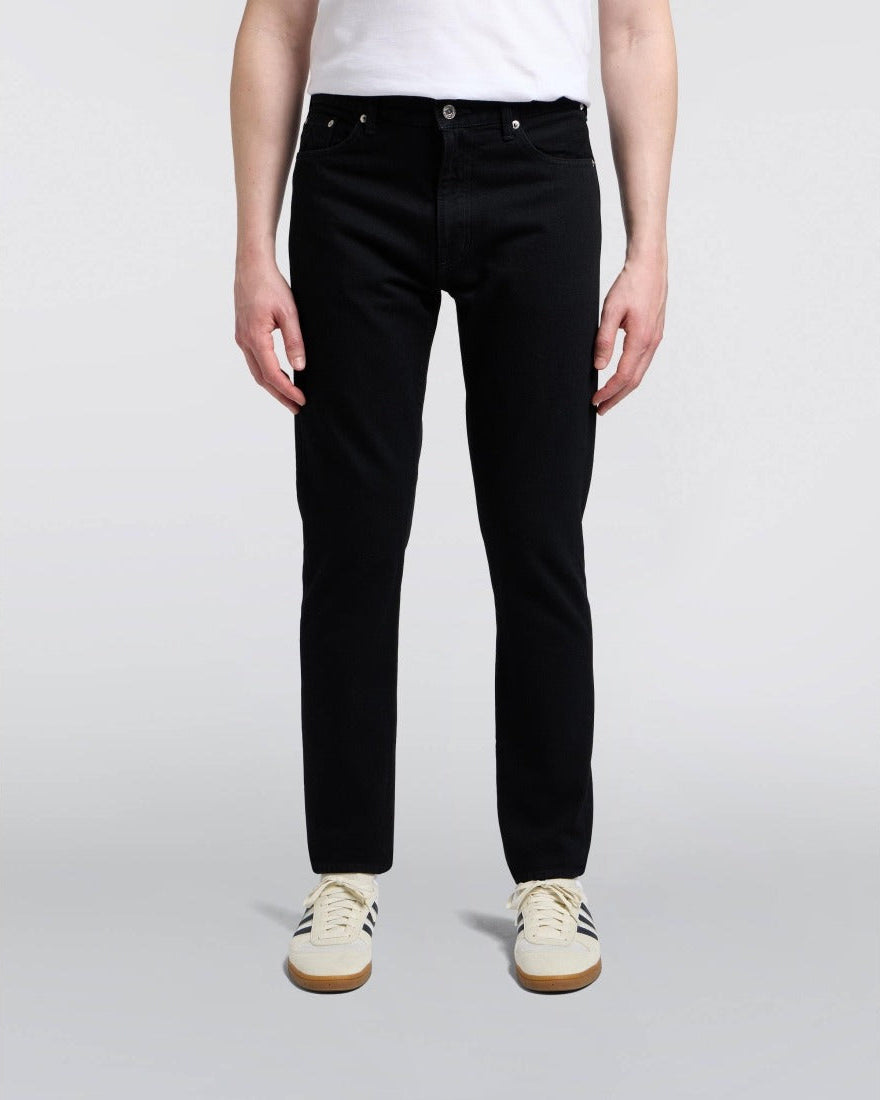 EU32Z-401 SLIM TAPERED - BLACK UNWASHED