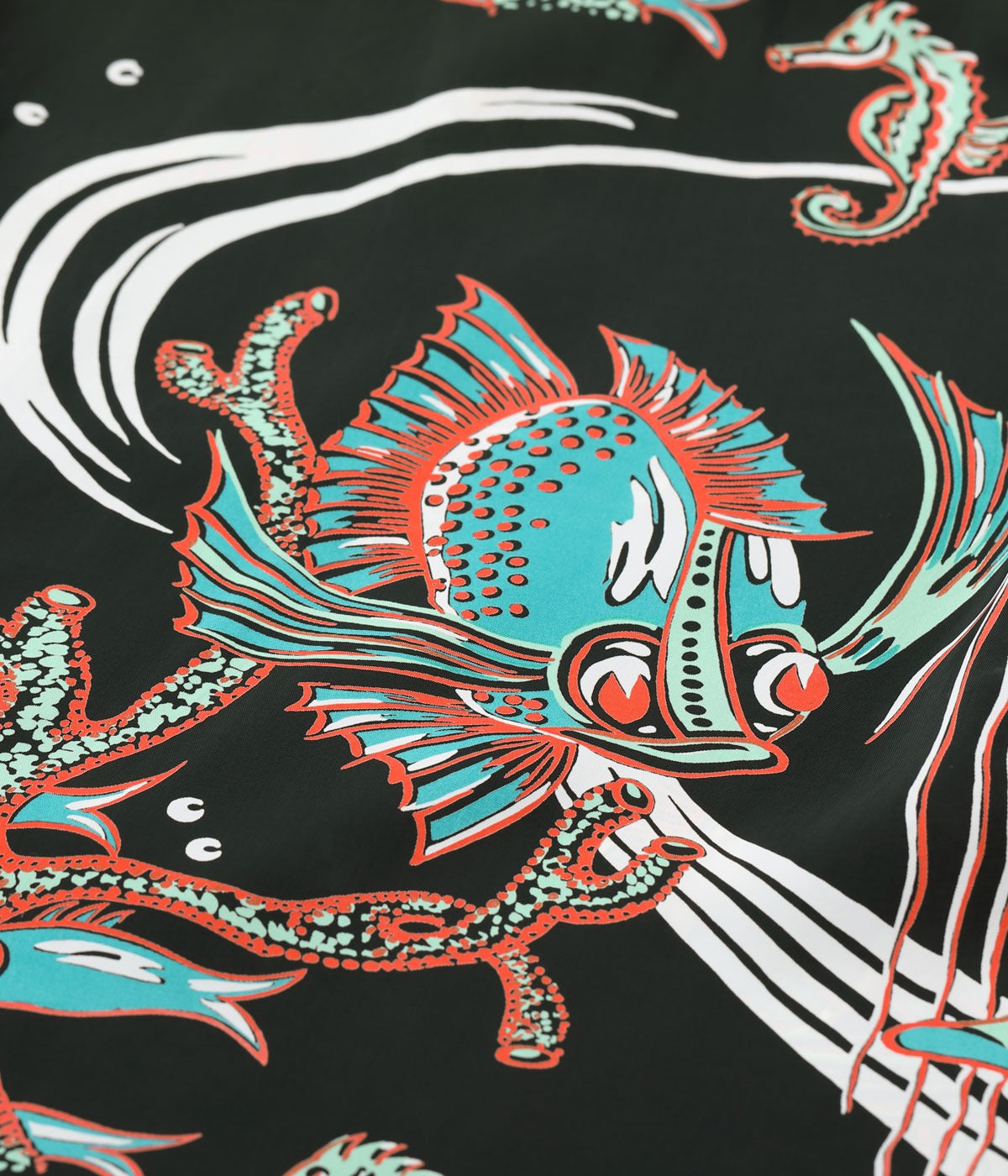 SS39417 RAYON HAWAIIAN SHIRT “BUG EYED FISH” - BLACK