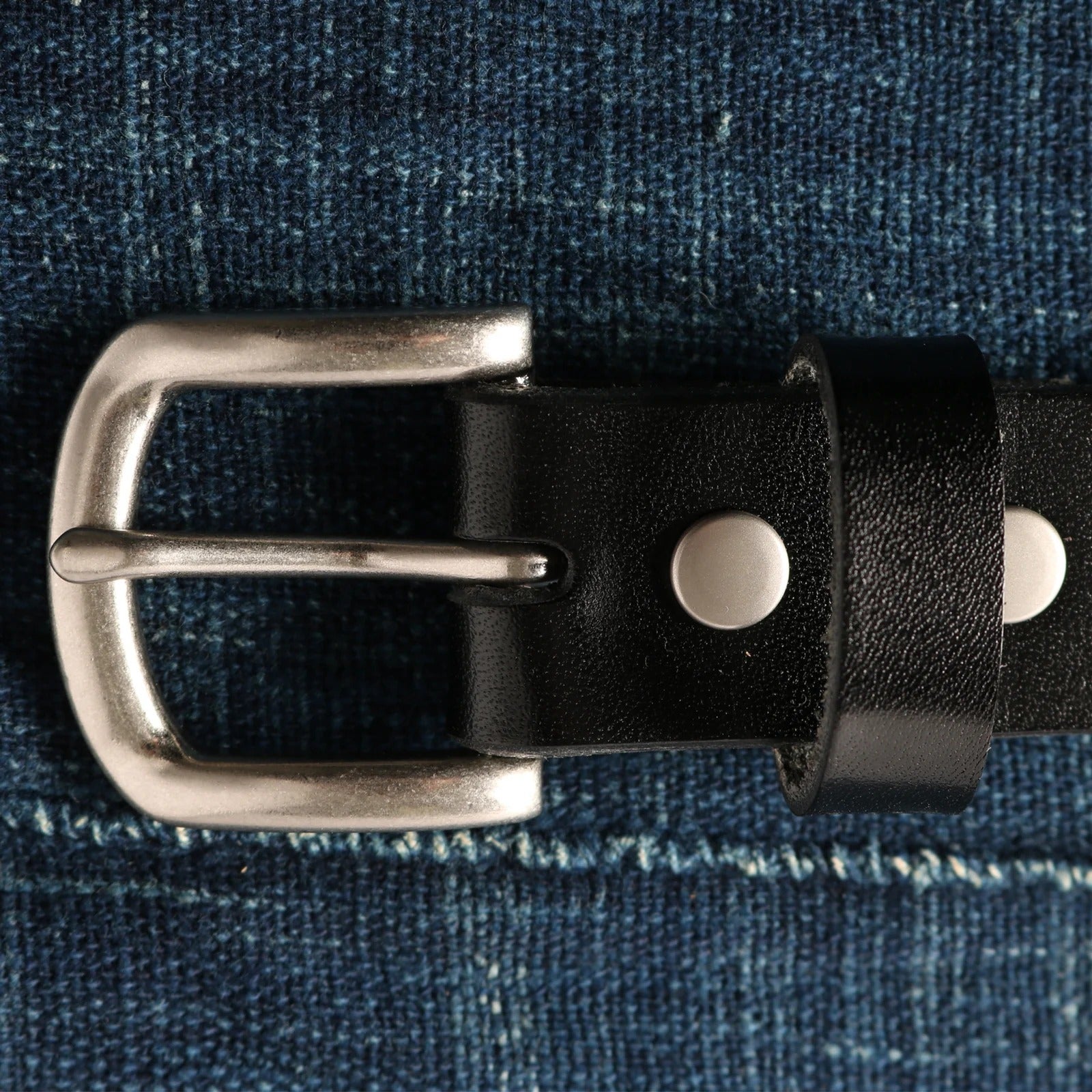 LE-4343 30mm Leather Studs Belt (Summer Oil Leather) - BLACK