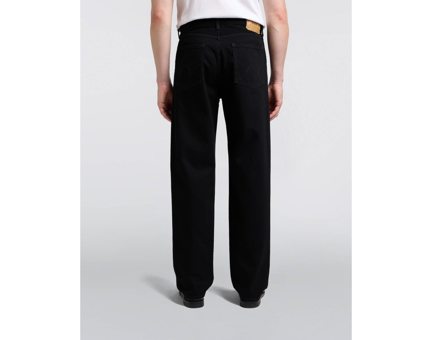 EU104Z-401 LOOSE FIT - BLACK UNWASHED