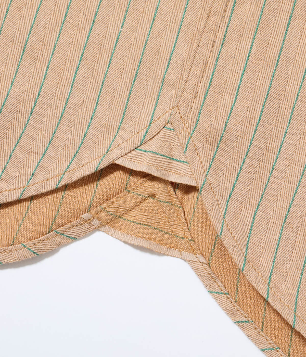 SC39528 COKE STRIPE WORK SHIRT WITH CHAIN EMBROIDERED - BEIGE