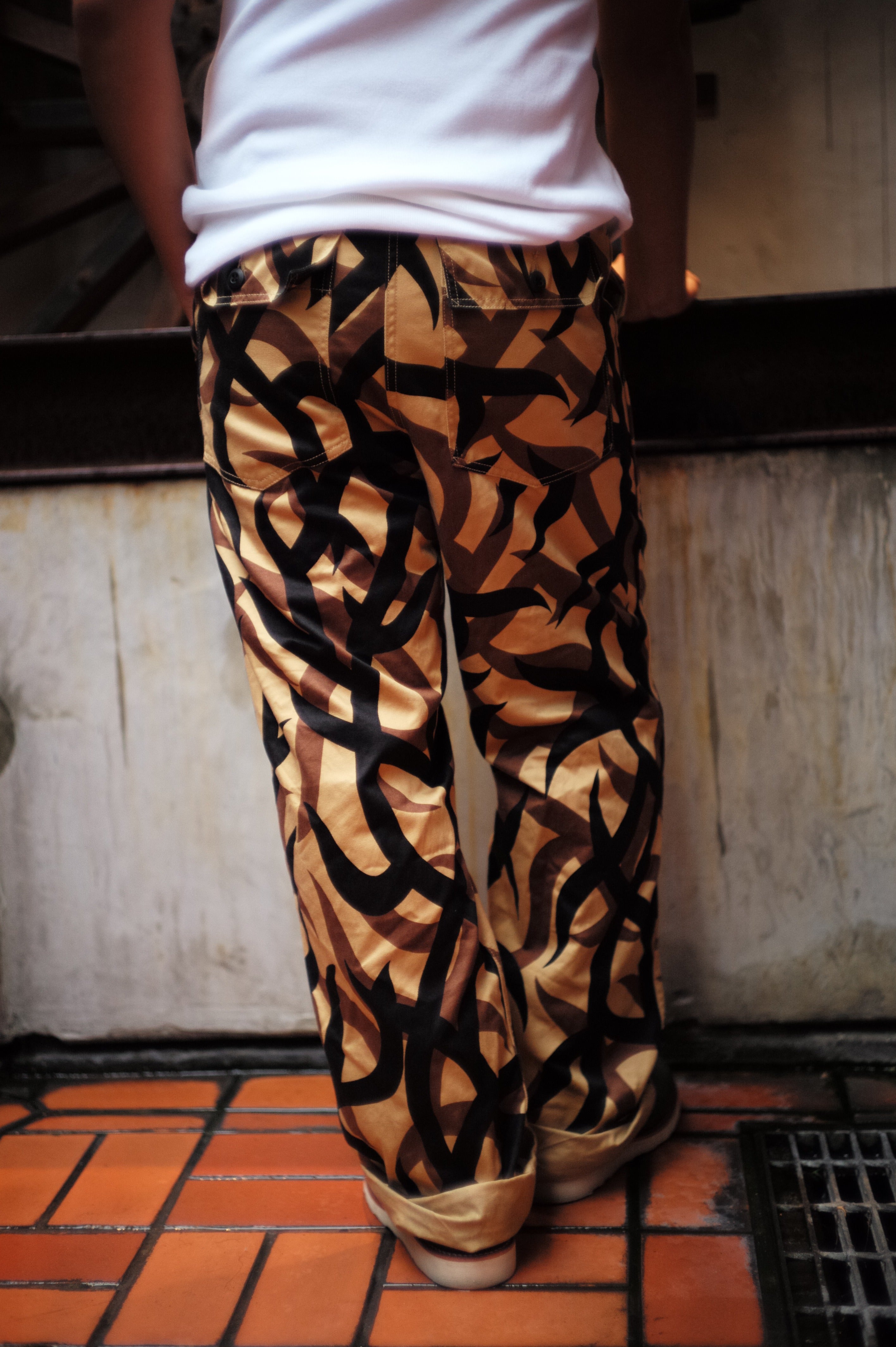 MP25010 TRIBAL CAMOUFLAGE COMBAT TROUSERS - BEIGE