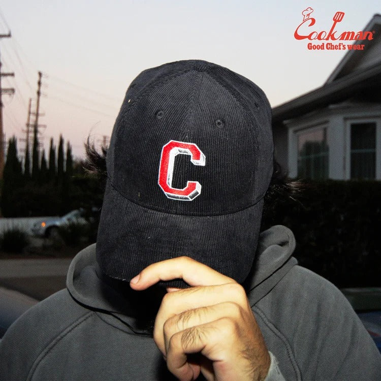CURVE BRIM CAP CORDUROY - BLACK
