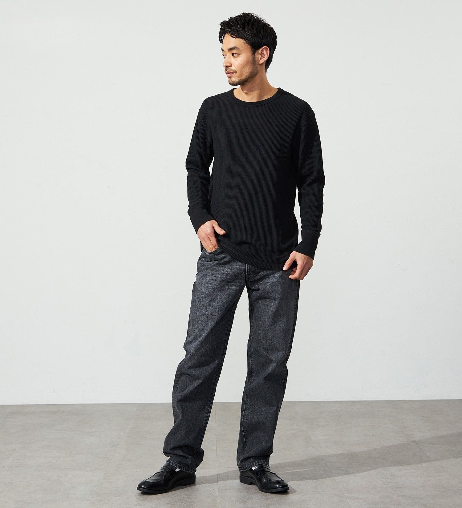 E50323-83 503 REGULAR STRAIGHT - BLACK DENIM