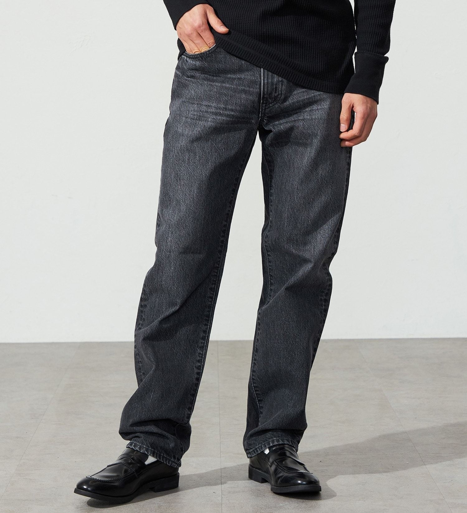 E50323-83 503 REGULAR STRAIGHT - BLACK DENIM