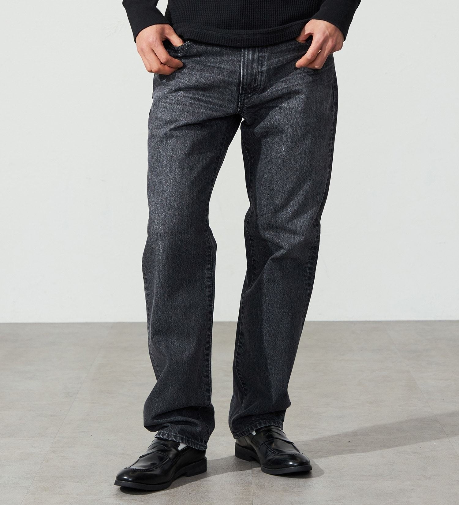 E50323-83 503 REGULAR STRAIGHT - BLACK DENIM
