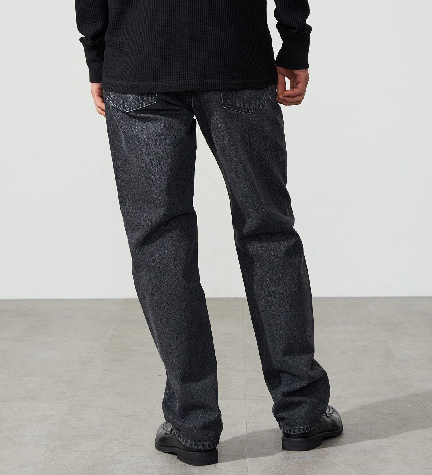 E50323-83 503 REGULAR STRAIGHT - BLACK DENIM