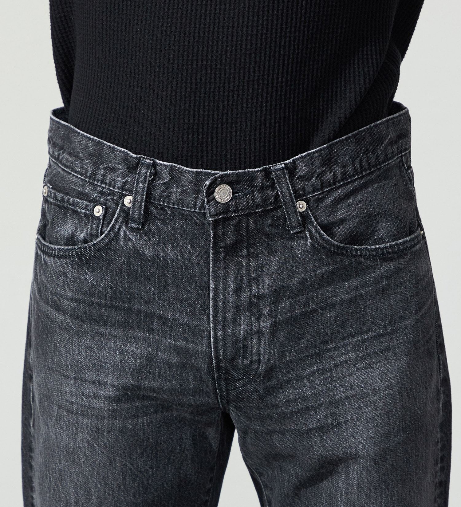 E50323-83 503 REGULAR STRAIGHT - BLACK DENIM