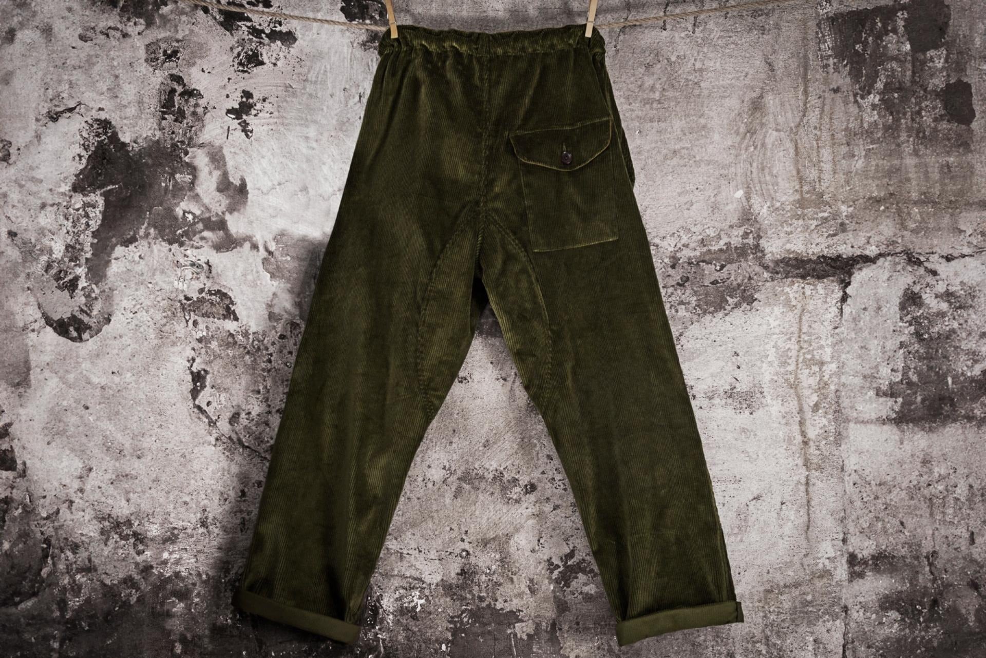 LE PANTALON "SUBMARINER" EN VELOURS CÔTELÉ - KAKI