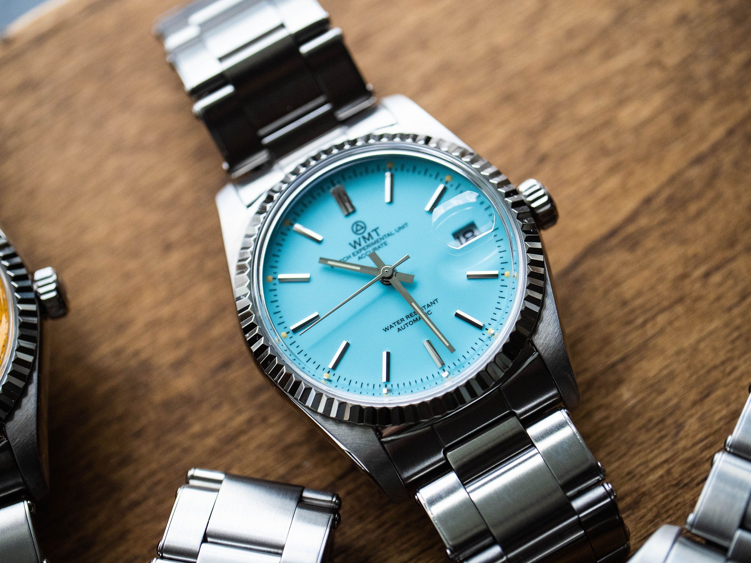 CABOCHON - GLOSSY SKY BLUE DIAL
