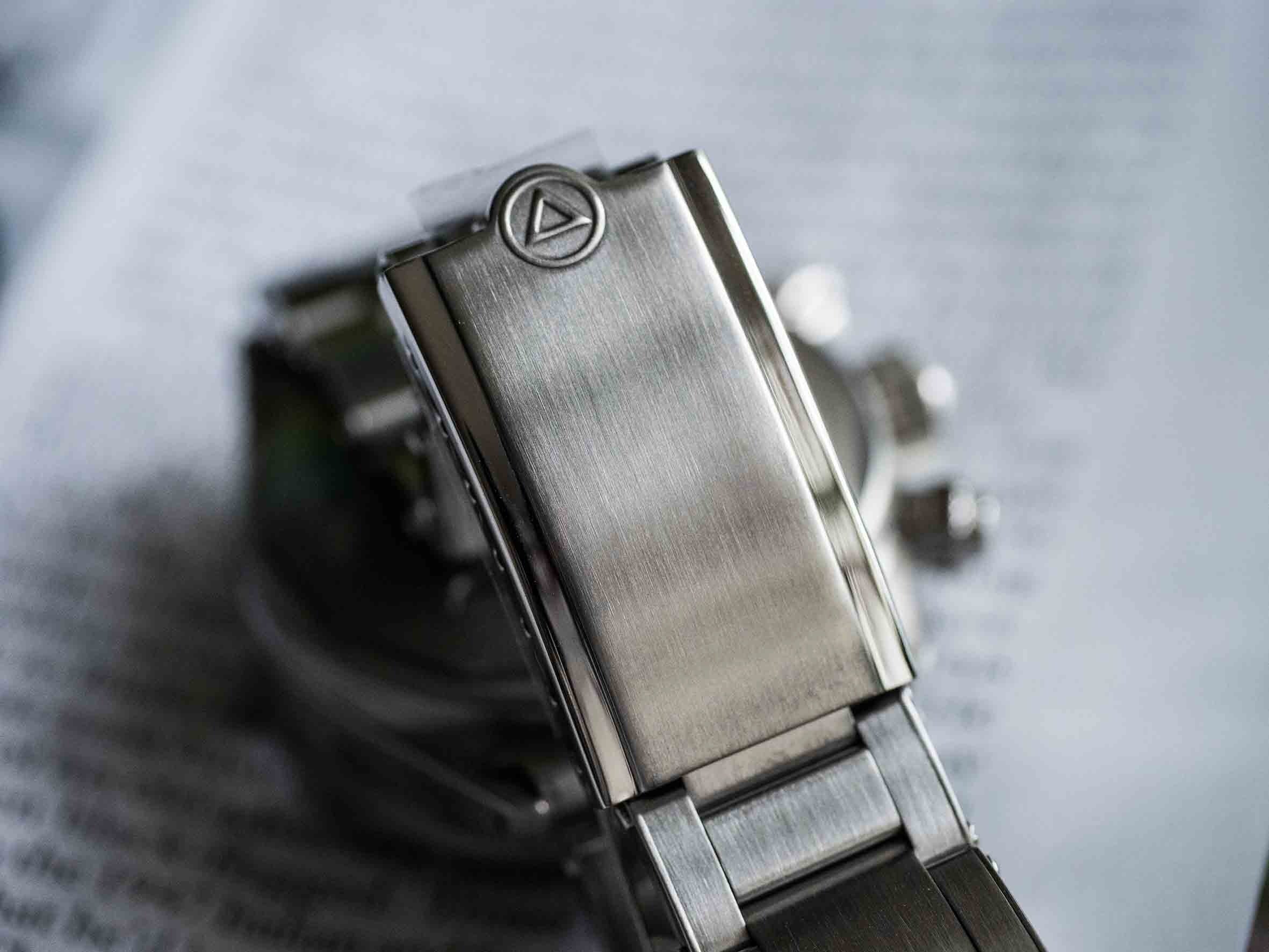 MONTANA – SILVER WHITE DIAL / AGED EDITION