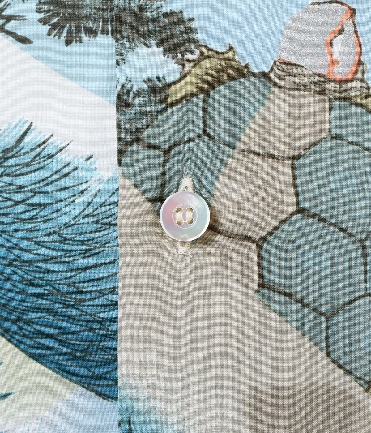 SS39461 SUN SURF × Katsushika Hokusai SPECIAL EDITION "Turtle" - WHITE