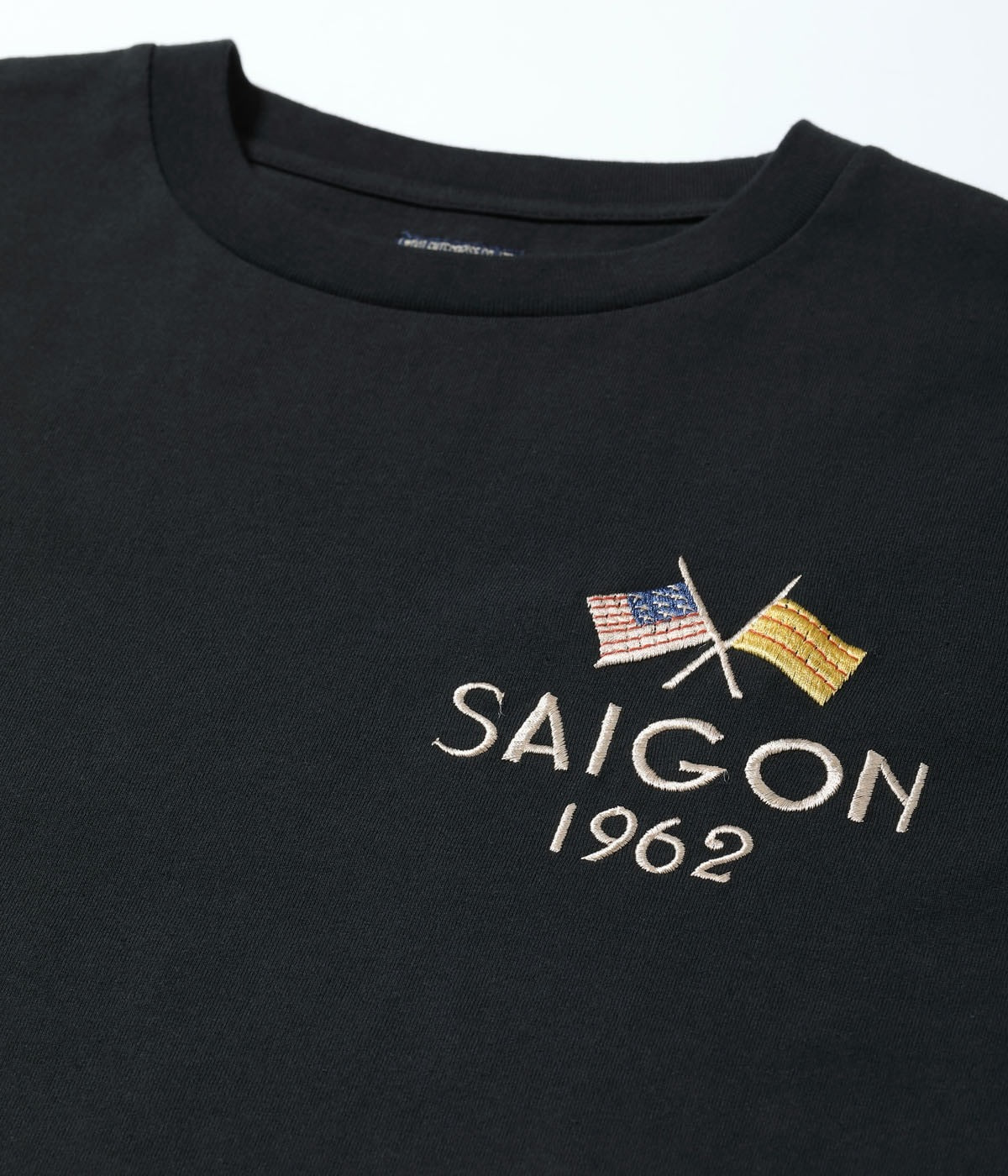 TT79590 SUKA T-SHIRT EMBROIDERED “SAIGON VIET-NAM” - BLACK