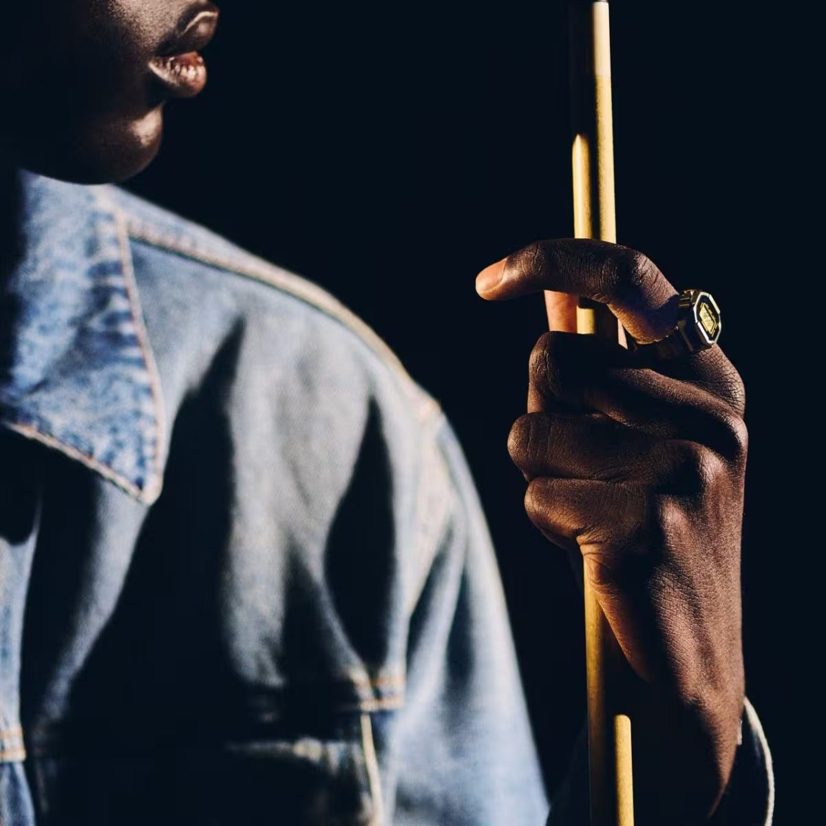 CRW-001G - 9DR LIMITED