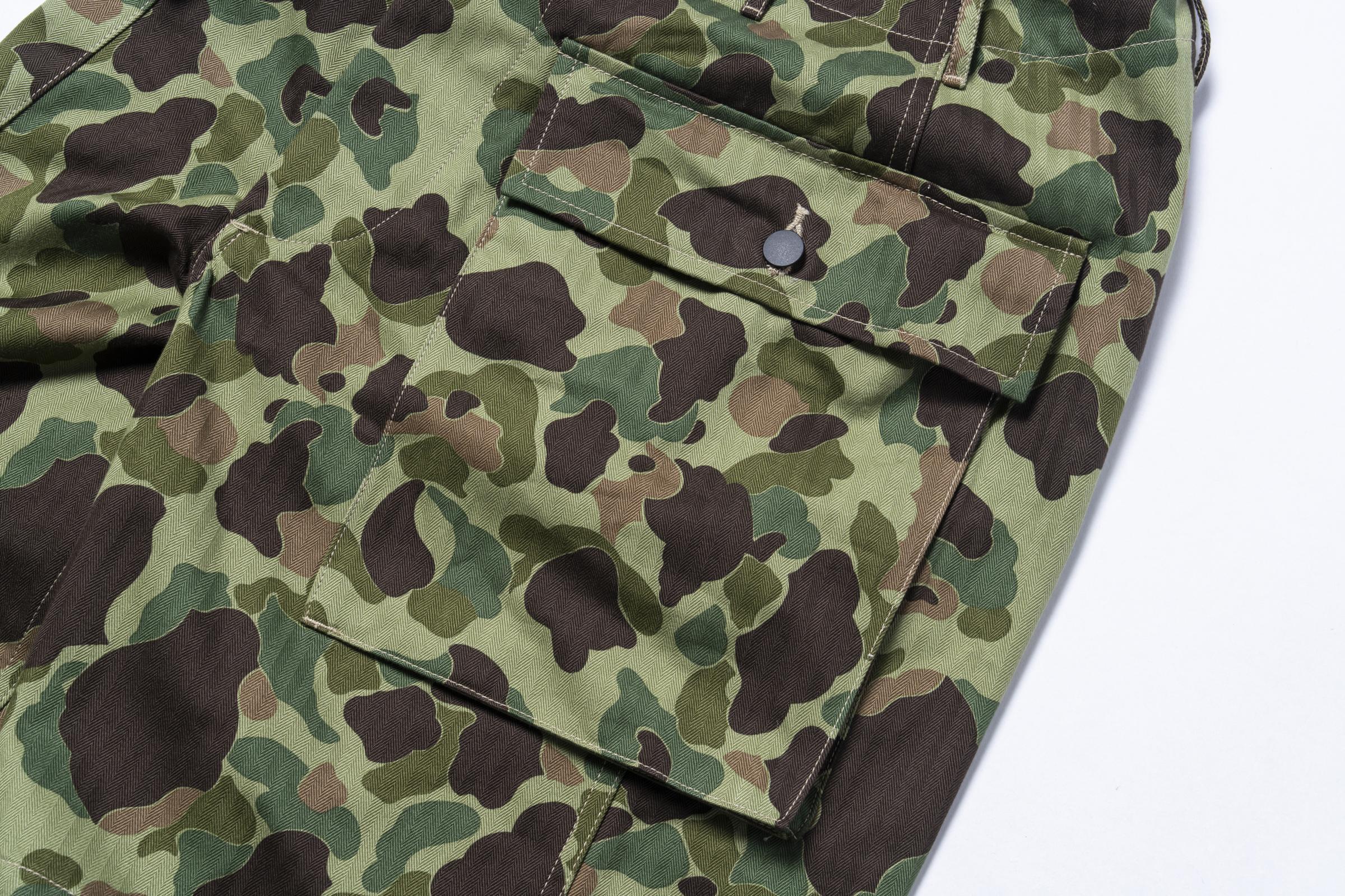 MP26002 REVERSIBLE FROGSKIN CAMOUFLAGE SHORTS - GREEN