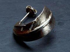 O-007R Feather pierced earring R