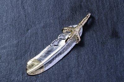 P-620L K18 EAGLE GLOVE WITH GOLD FEATHER TIP
