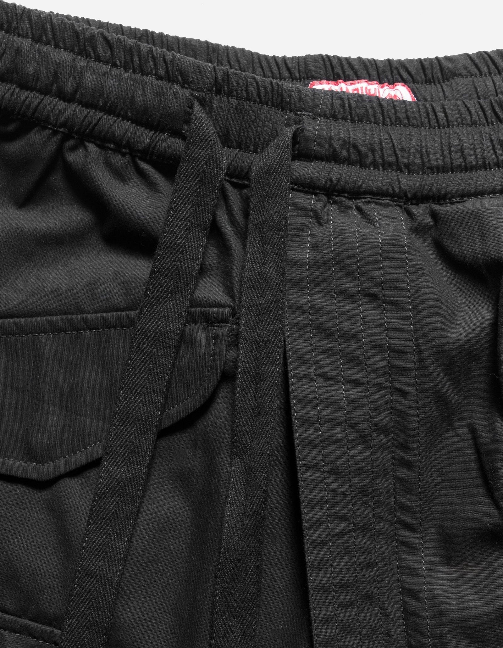 6056 ASYM HAKAMA SHORTS - BLACK
