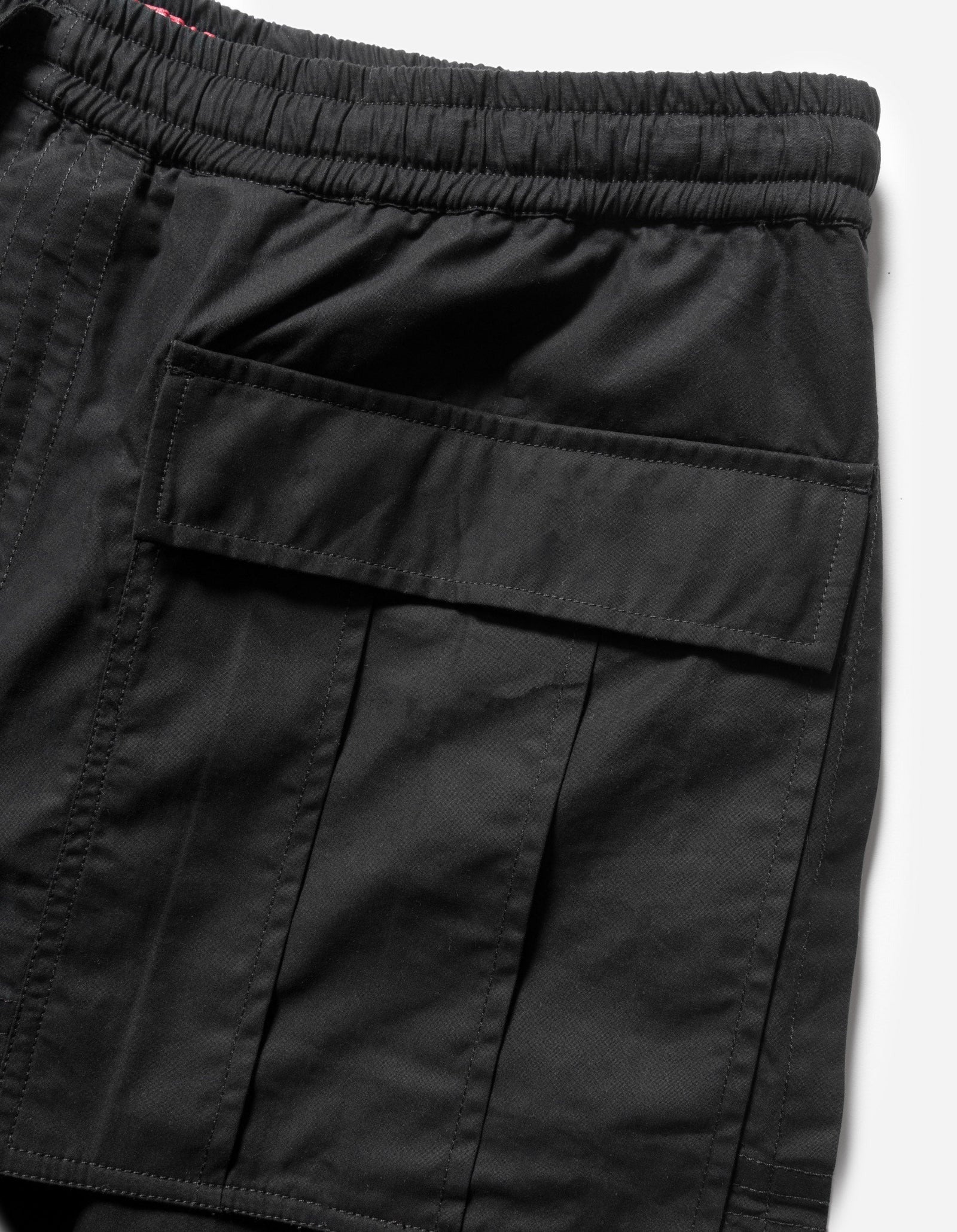 6056 ASYM HAKAMA SHORTS - BLACK