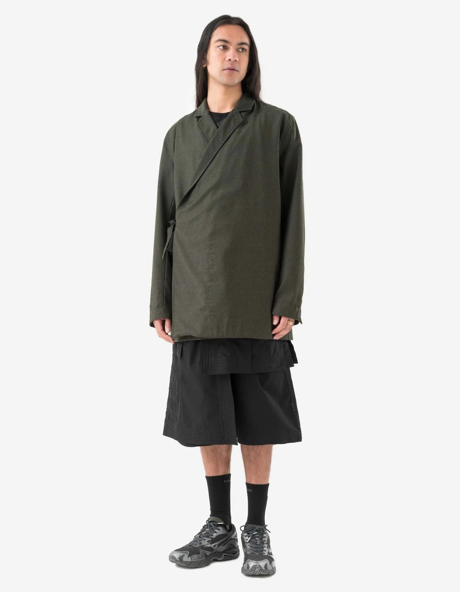 6056 ASYM HAKAMA SHORTS - BLACK