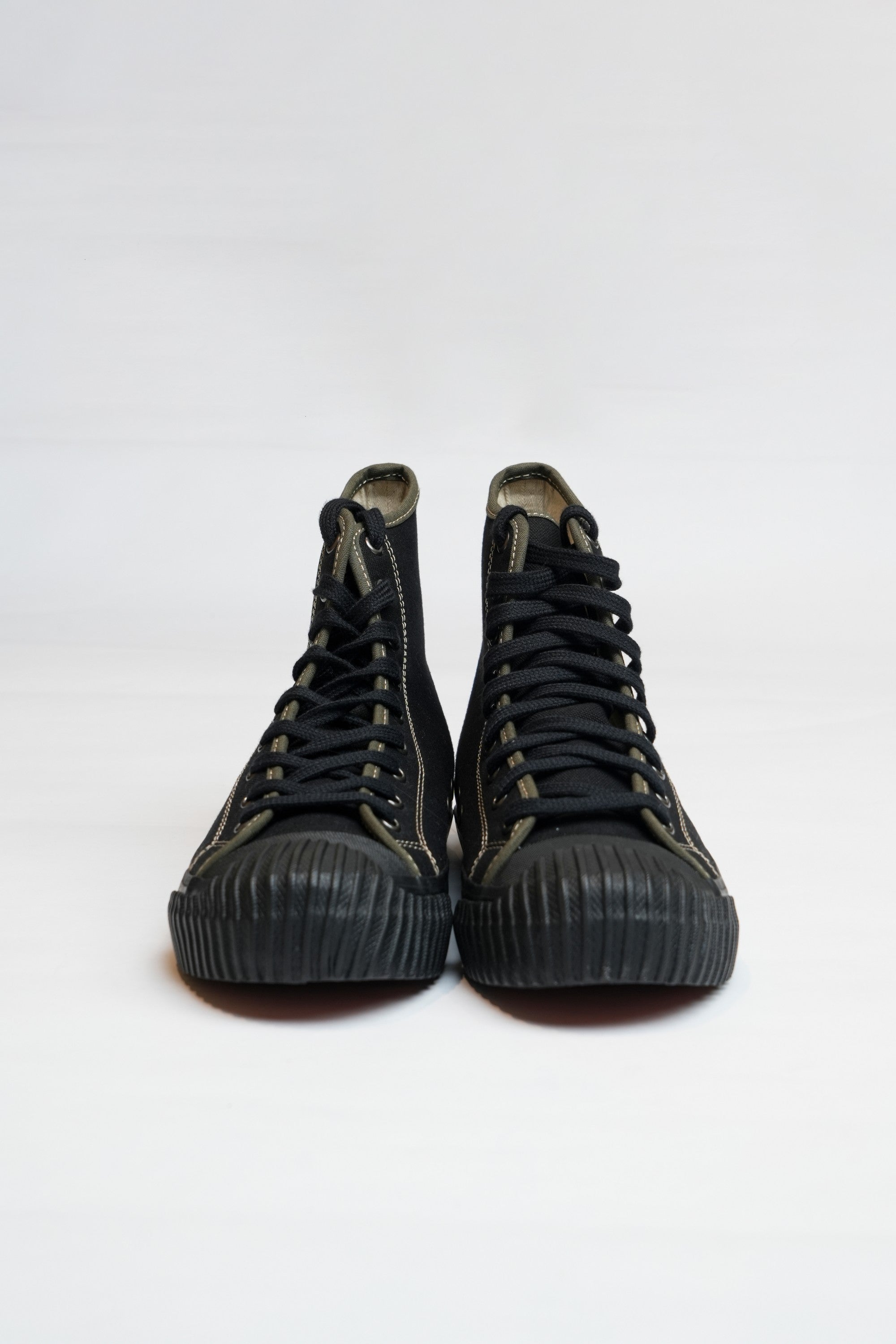NAVAL TRAINERS HI TOP - BLACK CANVAS