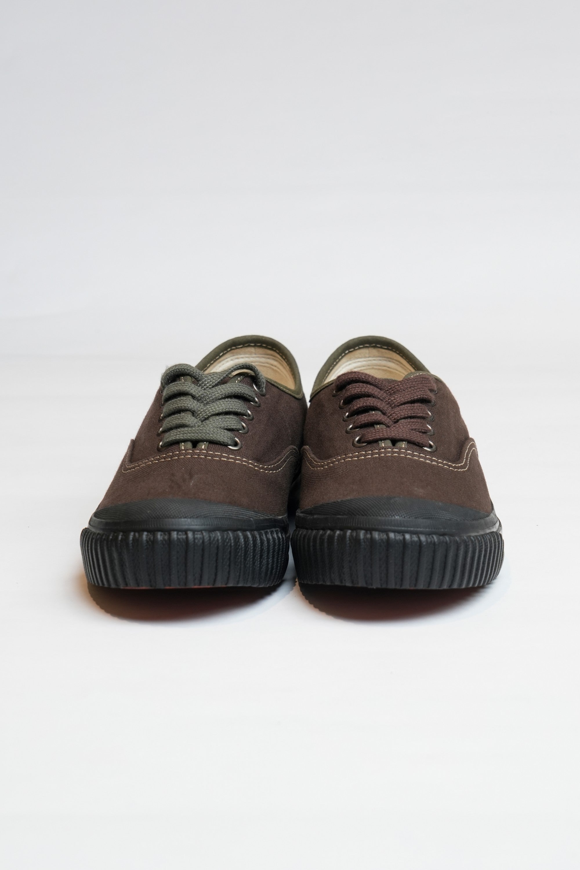 DECK WALKER - BROWN CANVAS