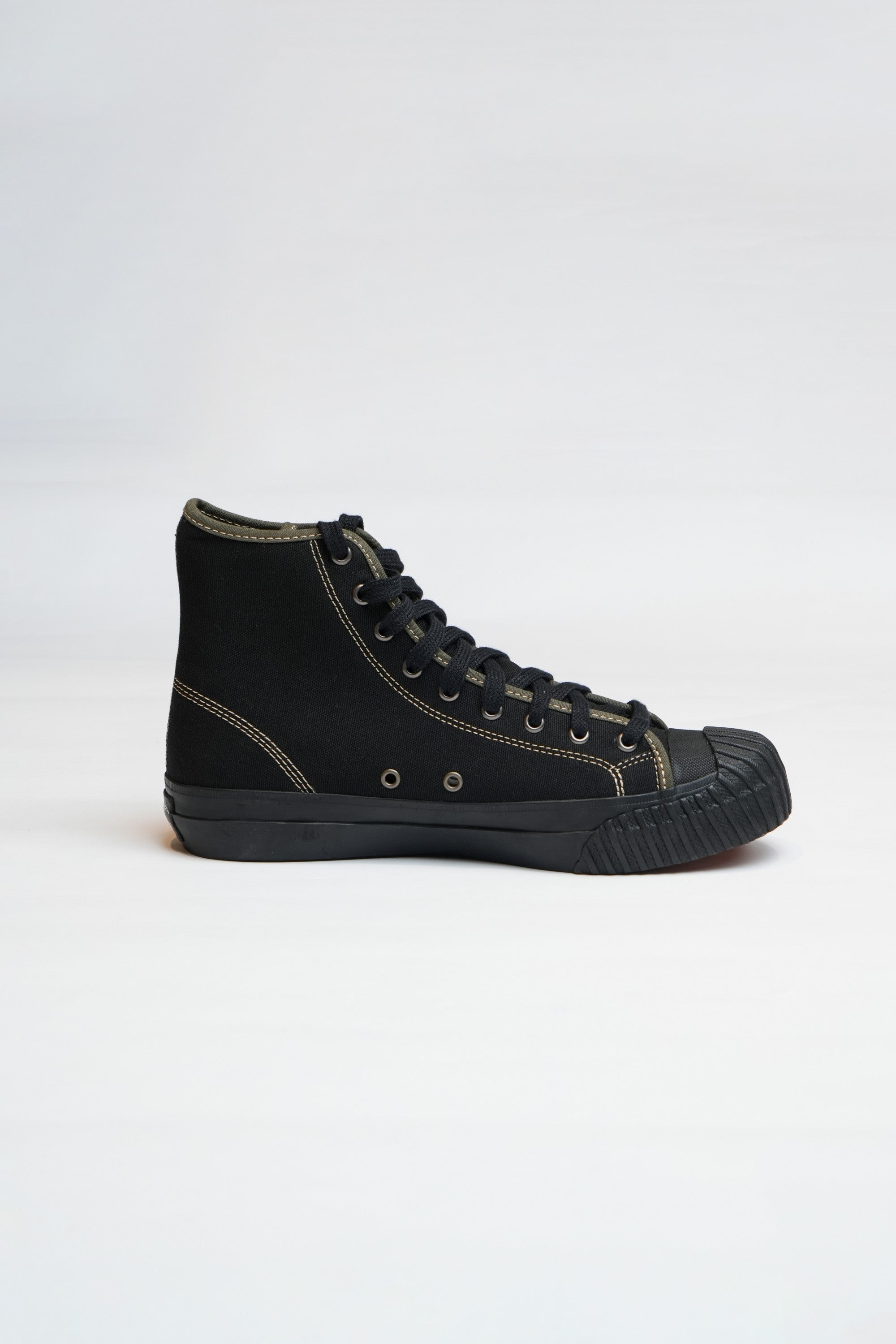 NAVAL TRAINERS HI TOP - BLACK CANVAS