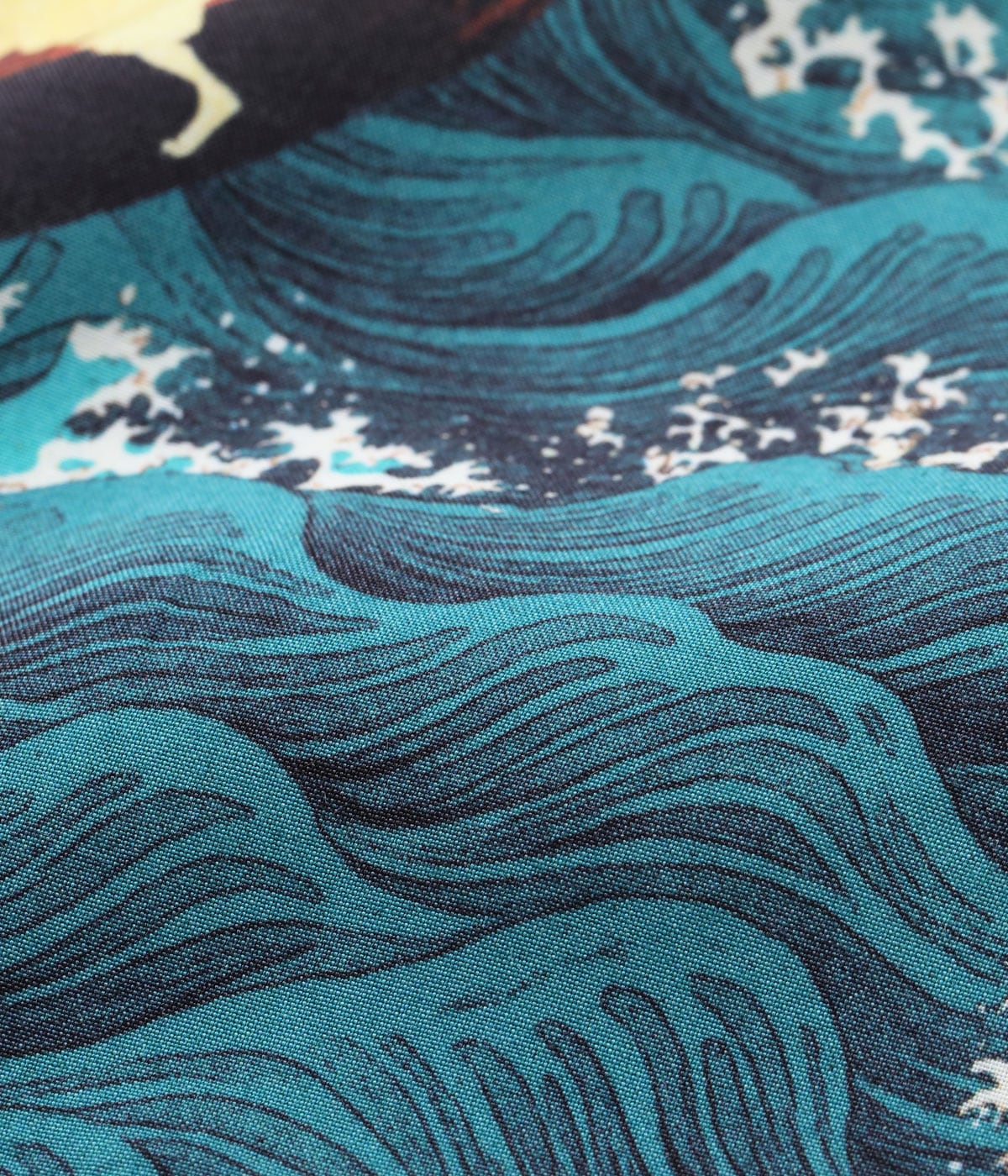 SS39742 SUN SURF × Utagawa Kuniyoshi SPECIAL EDITION “Picture of the Retainers of Emperor Sanuki Rescuing Tametomo” - NAVY