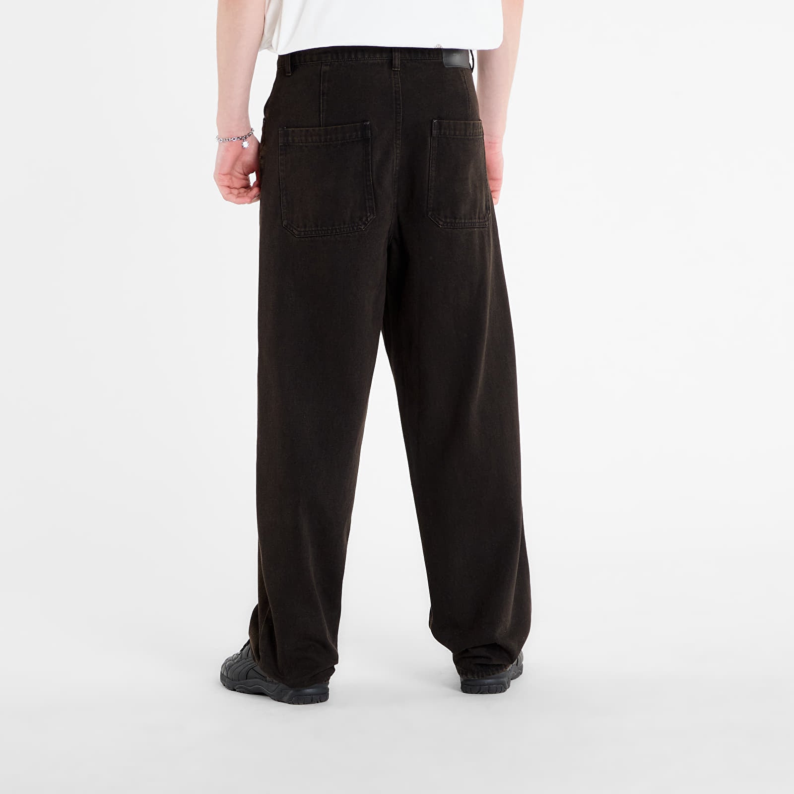 OIL BAGGY JEANS - DARK BROWN