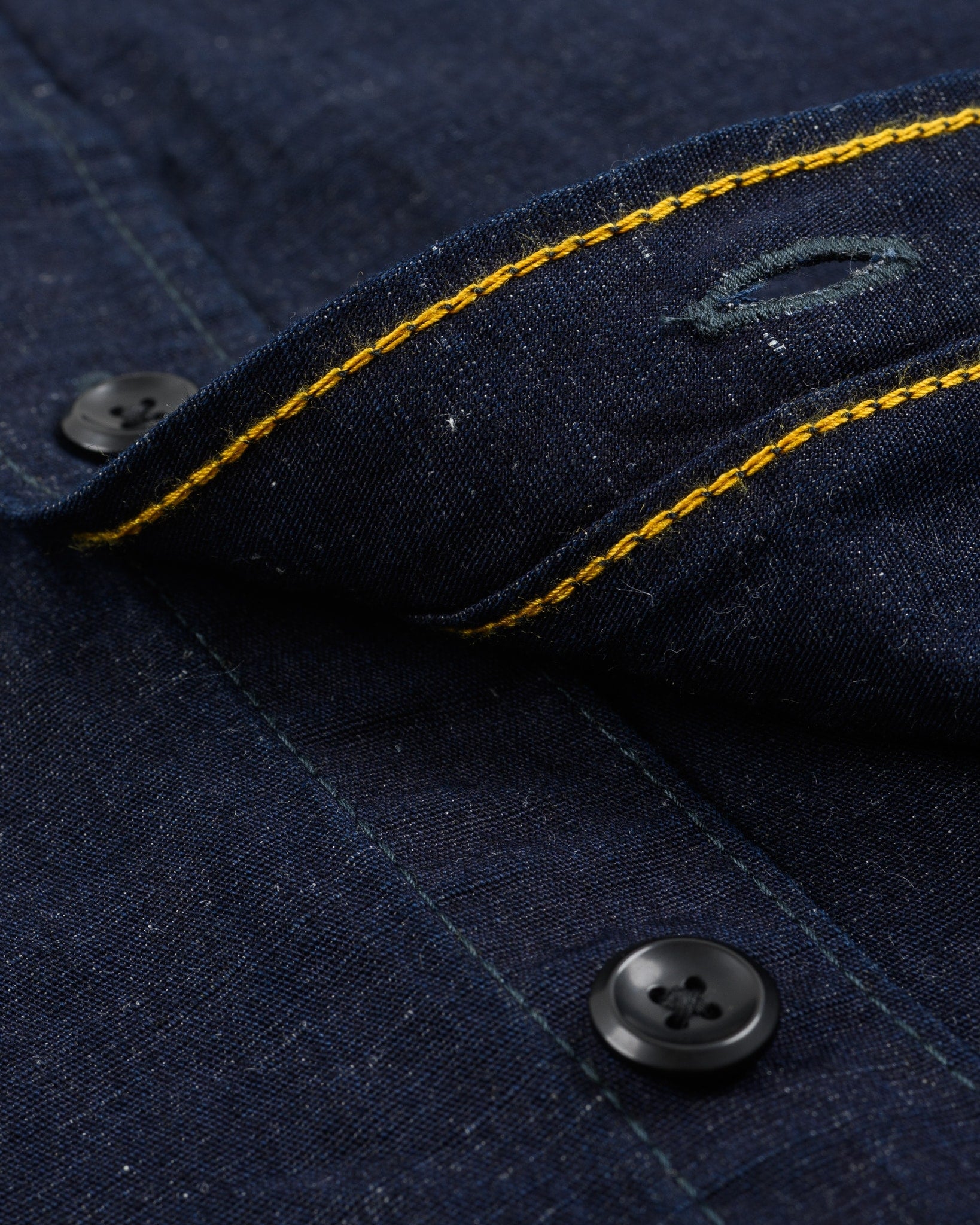 IHSH-443-IND 7oz COTTON LINEN CHAMBRAY WORK SHIRT - INDIGO