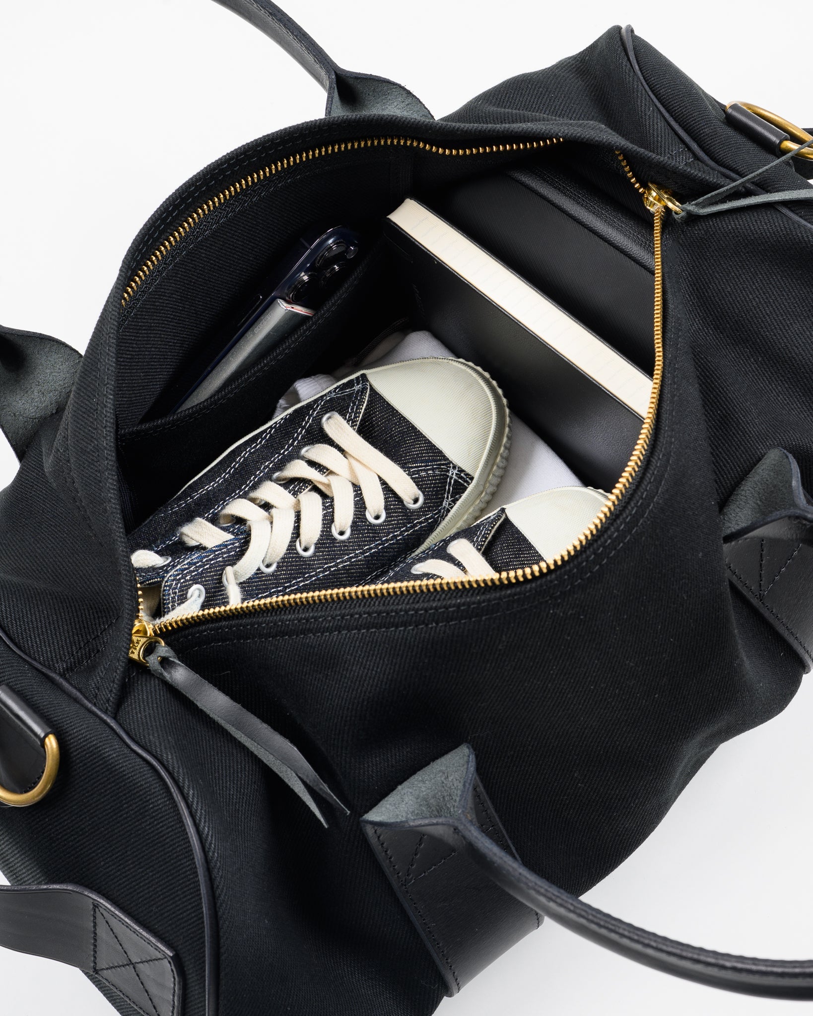 IHE-24-BLK 21oz Denim and Buttero Leather Holdall - BLACK