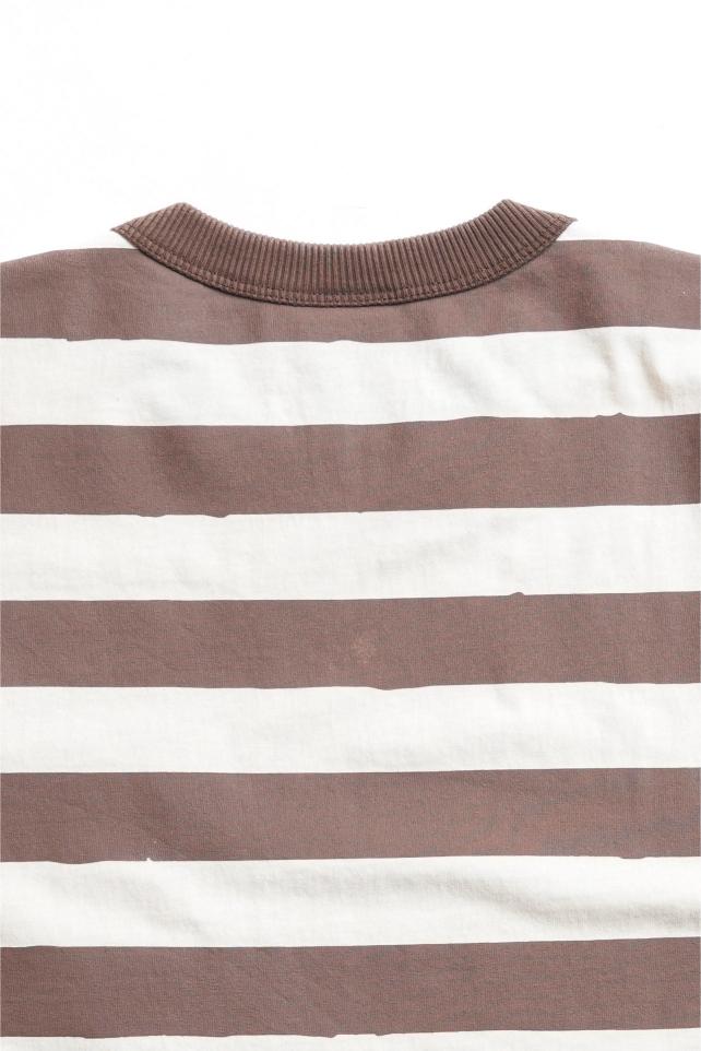 DAILY POCKET TEE - KHAKI PRISONER STRIPE