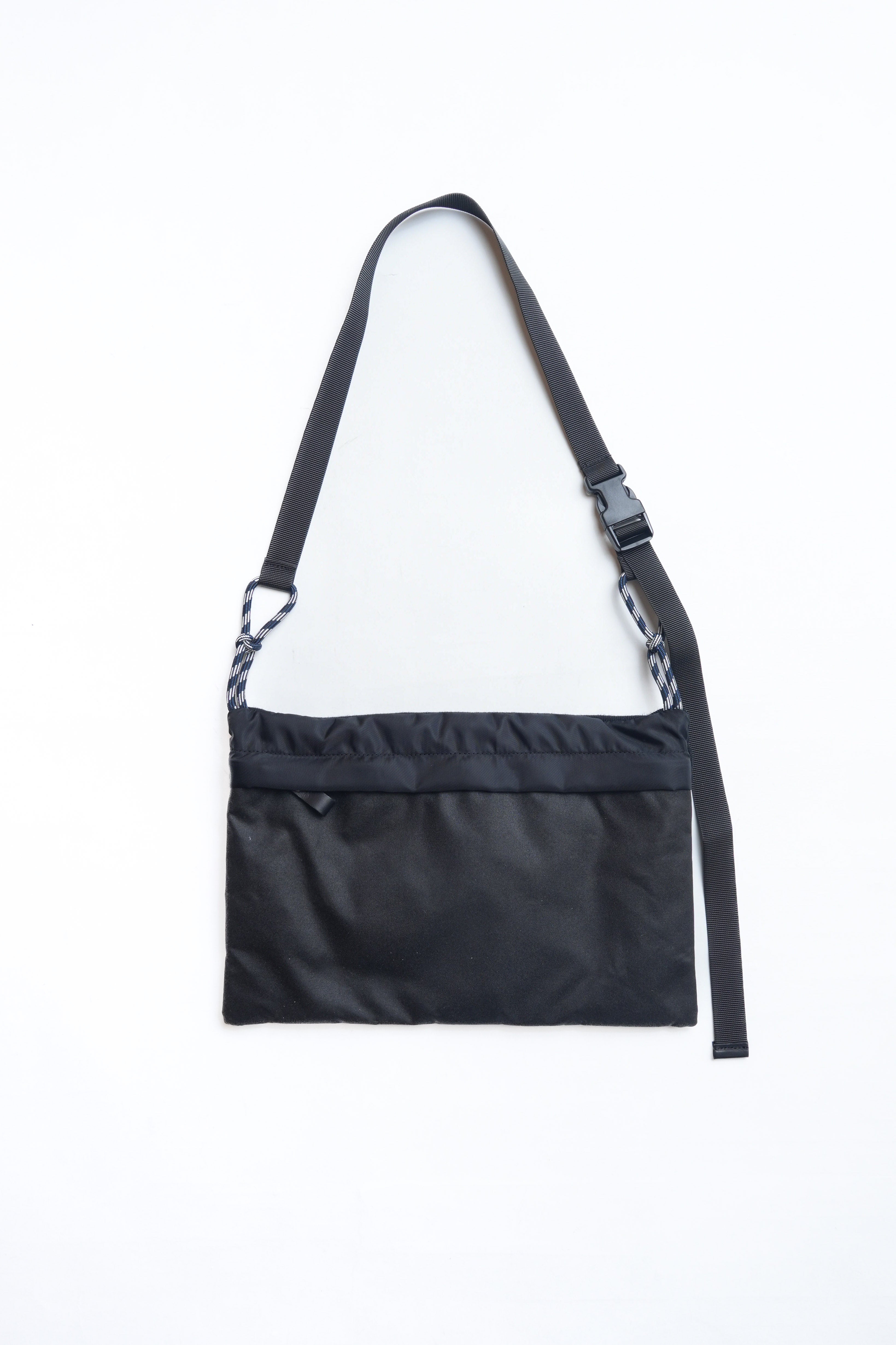 CORD CROSS (MEDIUM) - BLACK