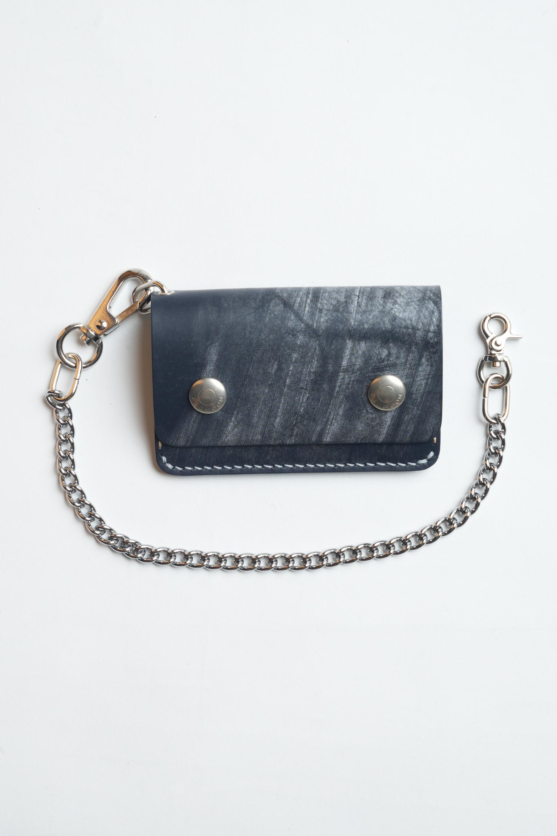 BD-TWM SHORT WALLET WITH CHAIN - BNV