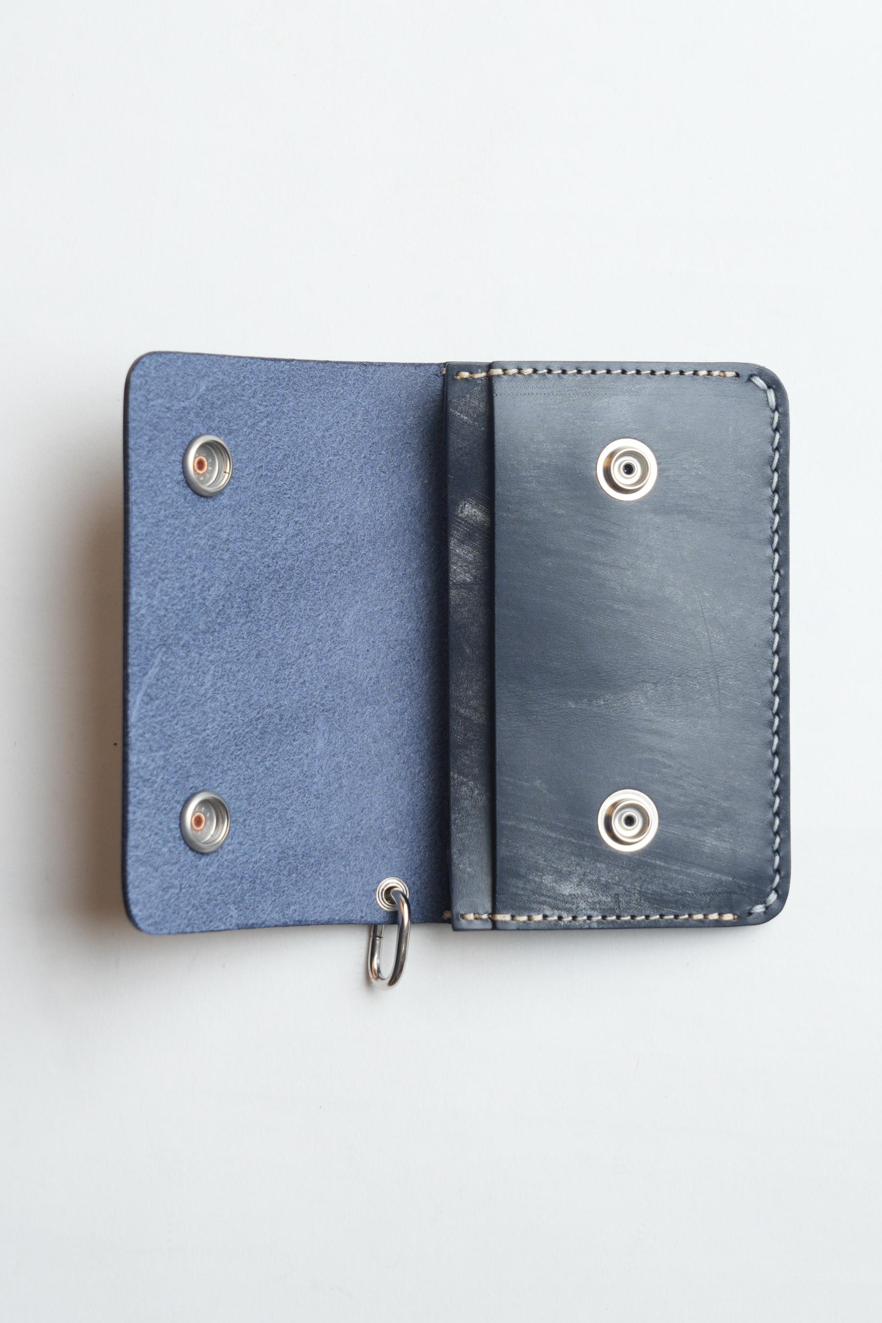 BD-TWM SHORT WALLET WITH CHAIN - BNV