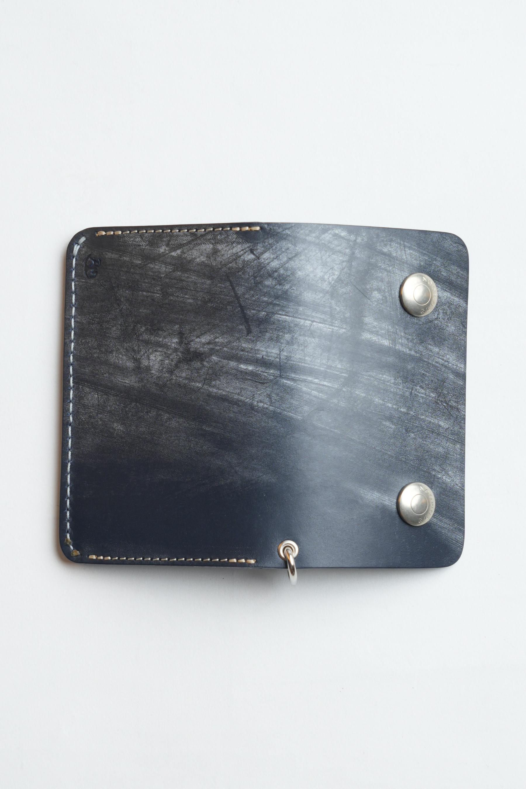BD-TWM SHORT WALLET WITH CHAIN - BNV